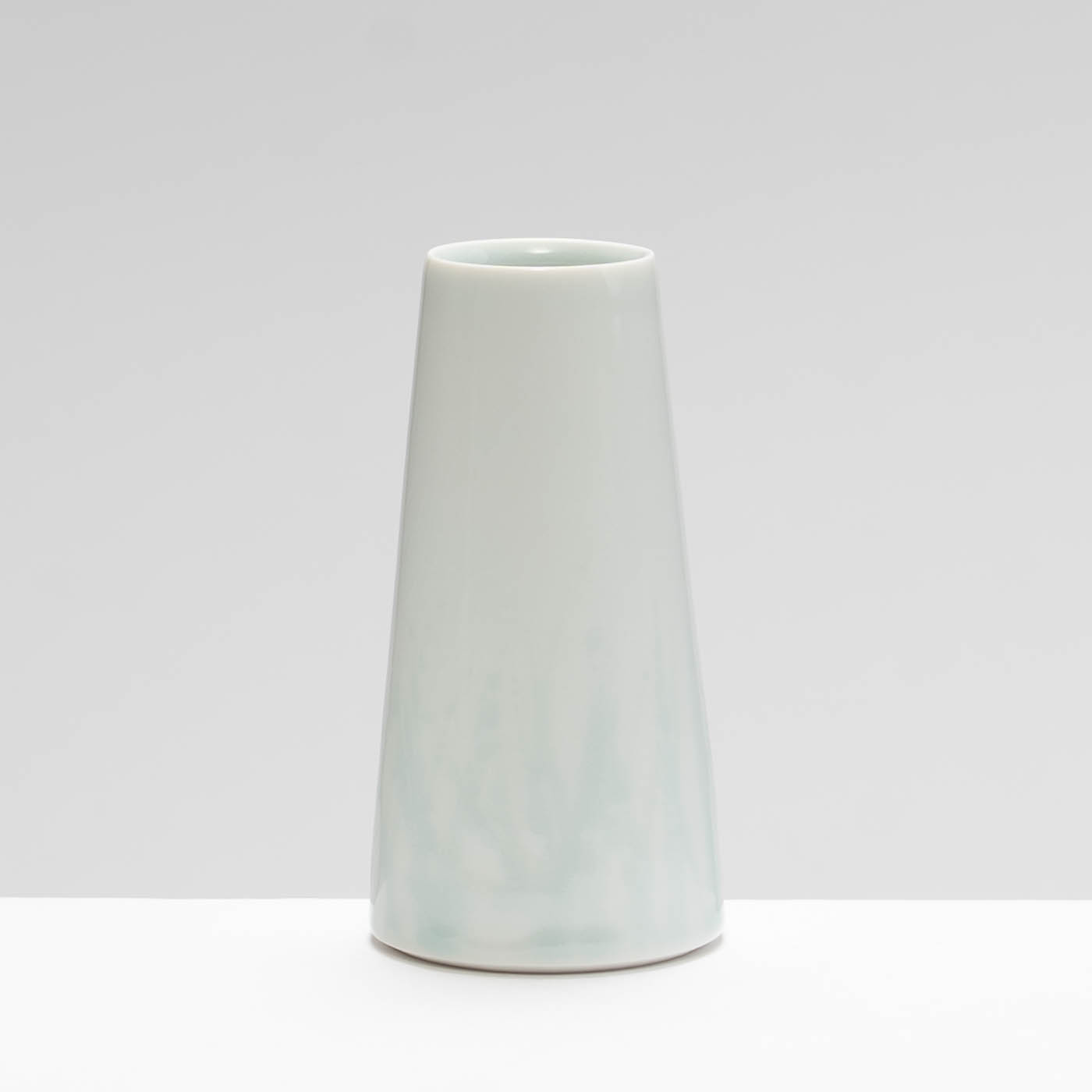 CK233Y1680 Bud Vase