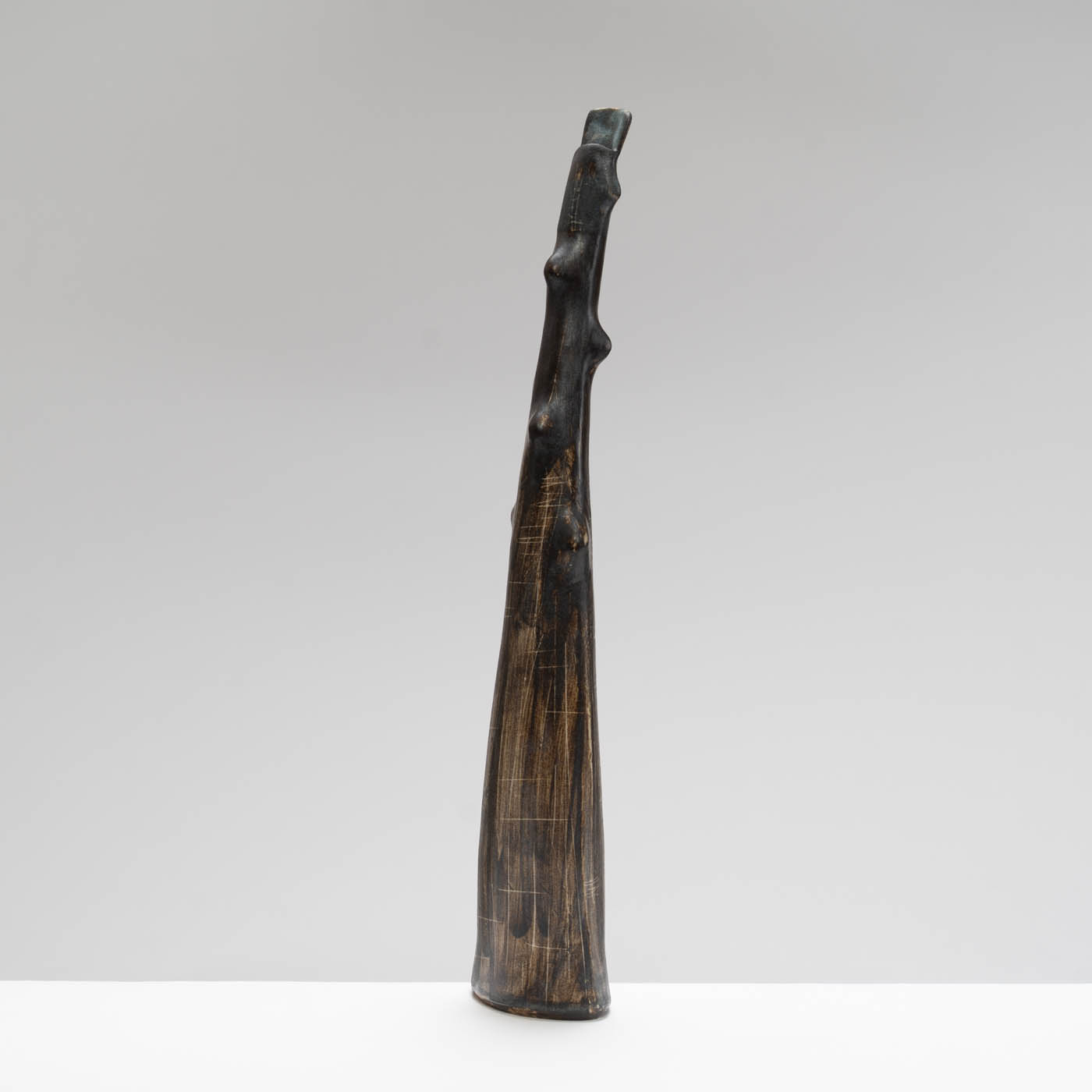 SM548Y105 Lignum