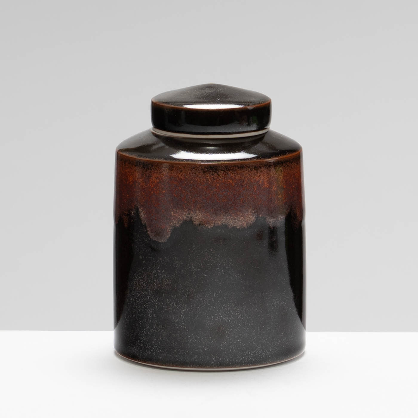 CK233Y1692 Tenmoku Lidded Jar