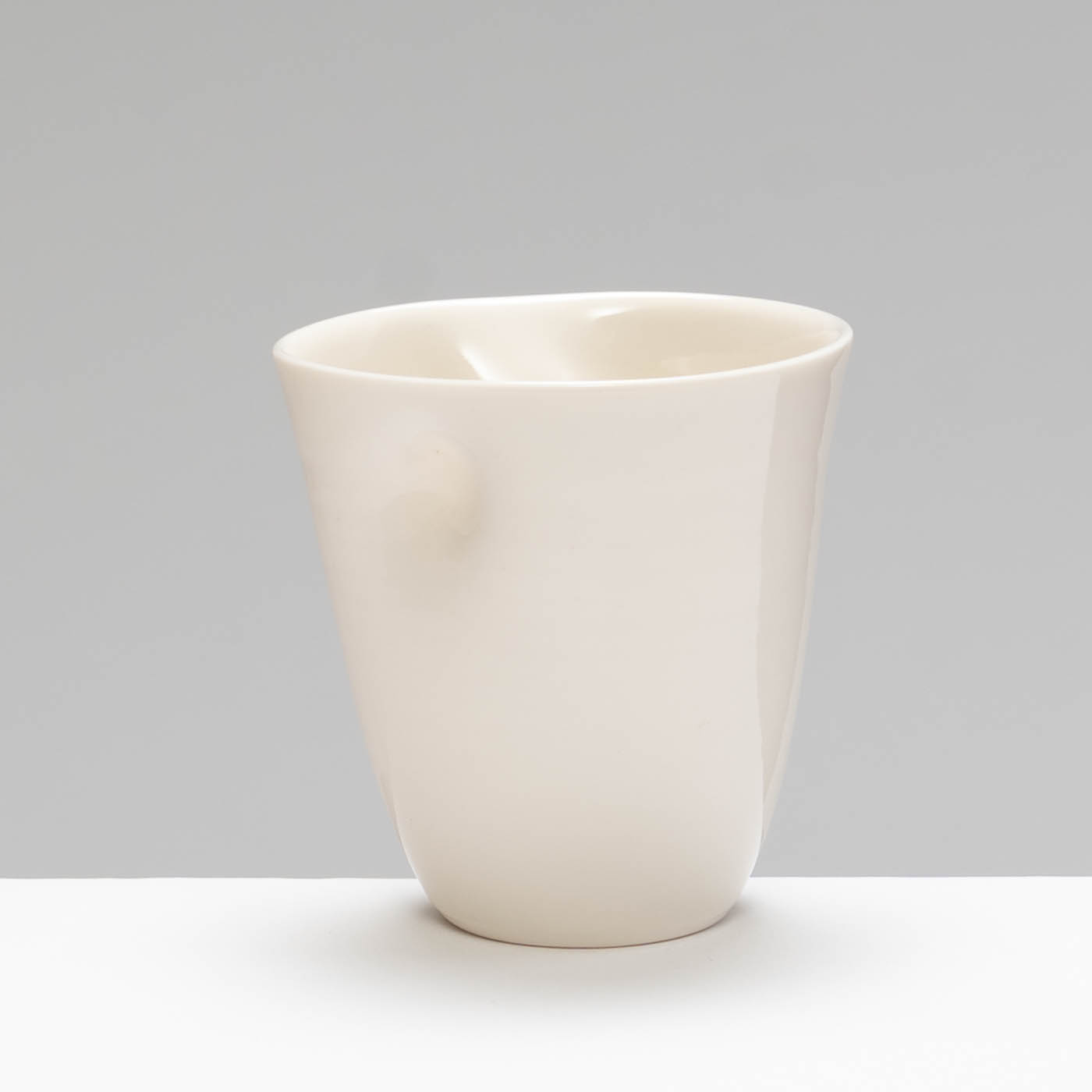 JD468Y232 Indented Beaker