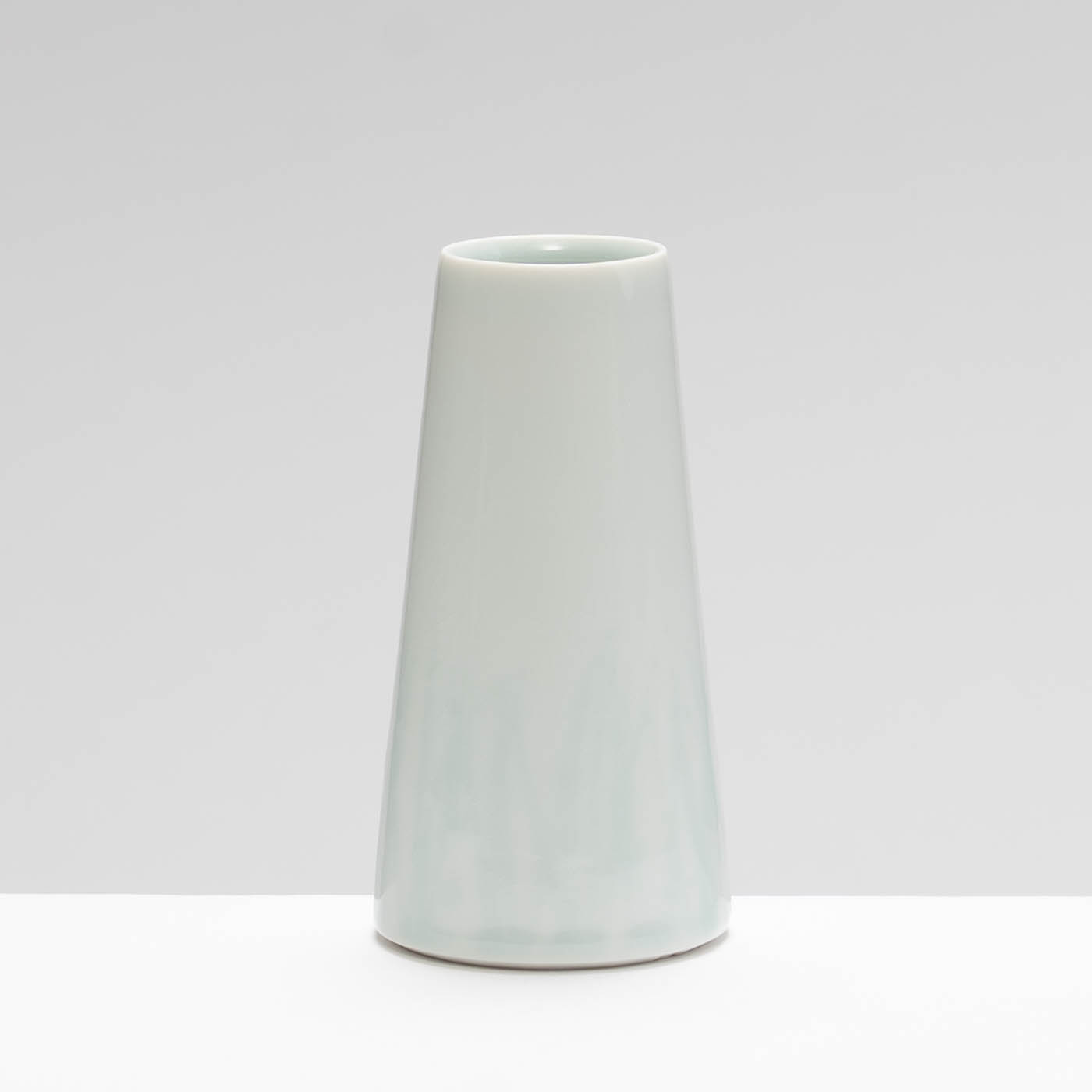 CK233Y1680 Bud Vase