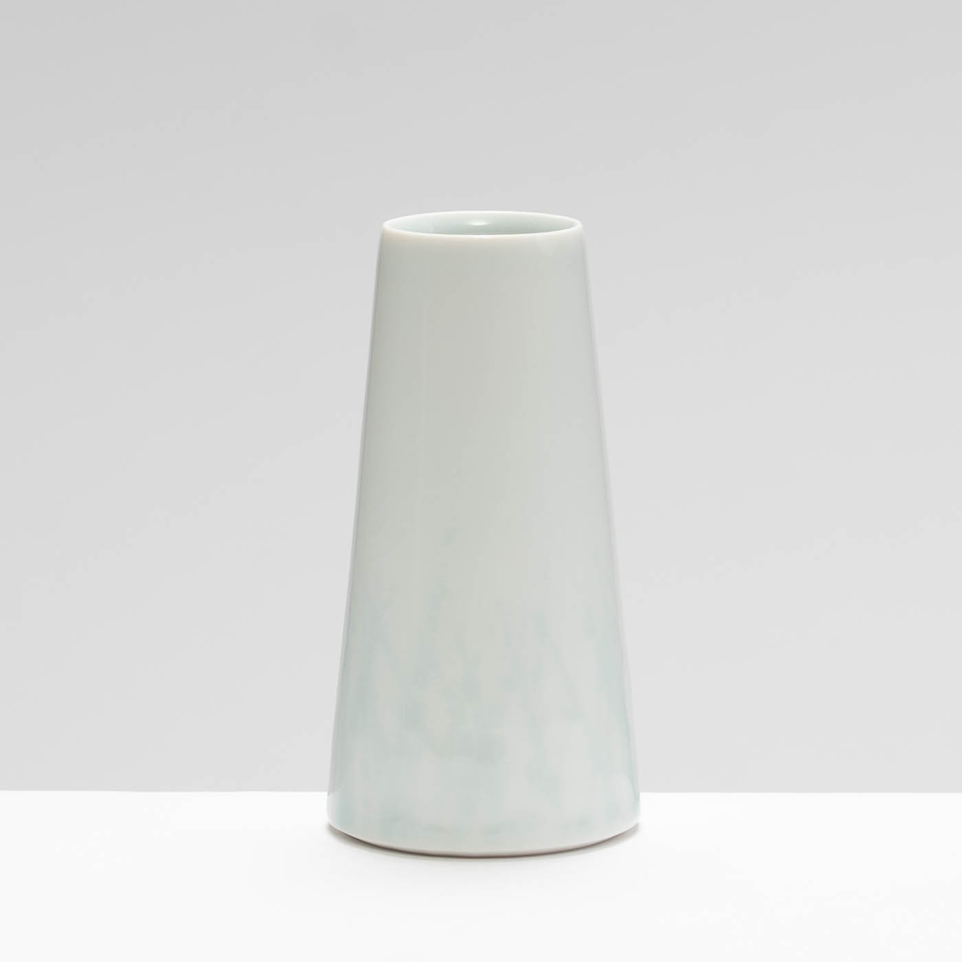 CK233Y1680 Bud Vase