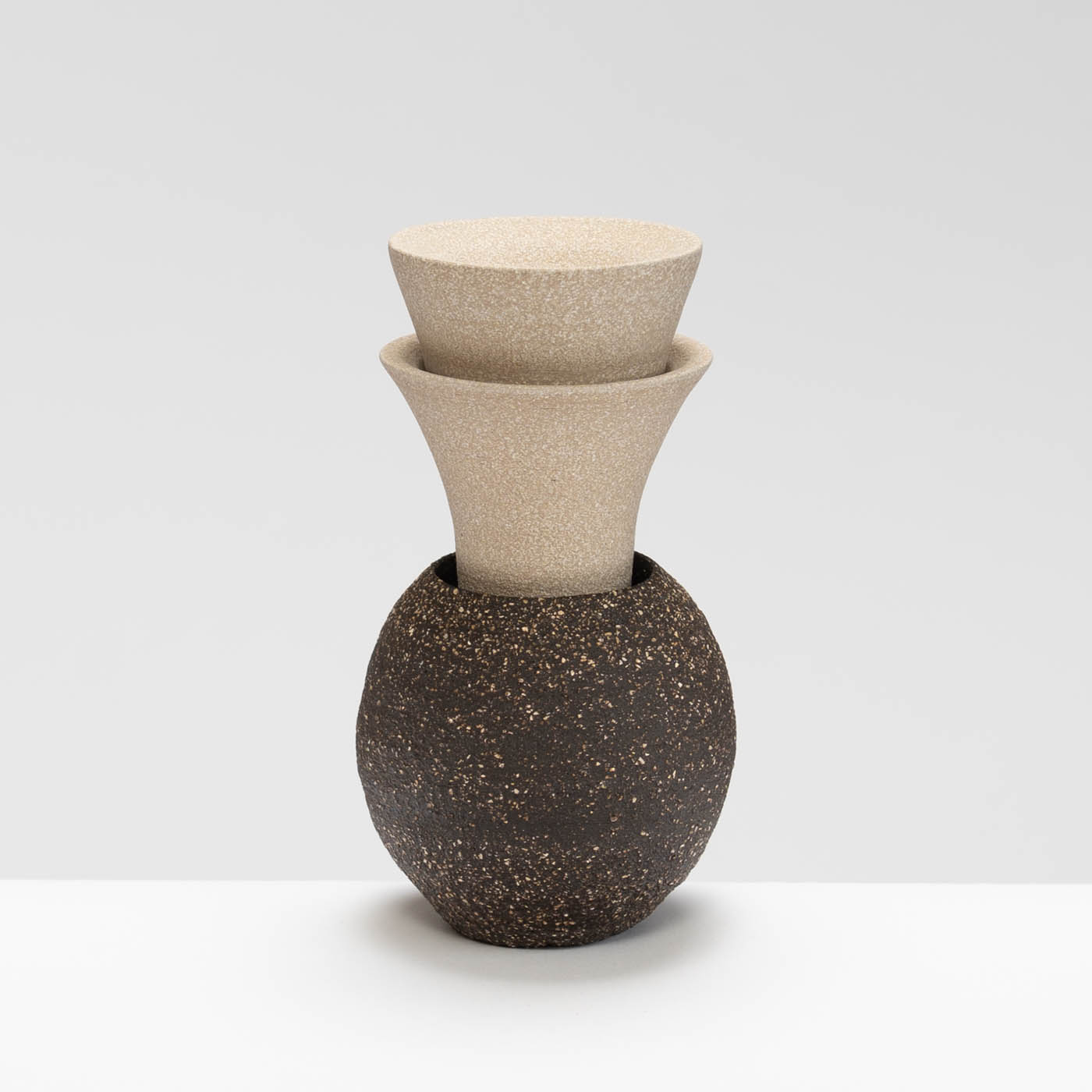 MC323Y132 Curio Vessel