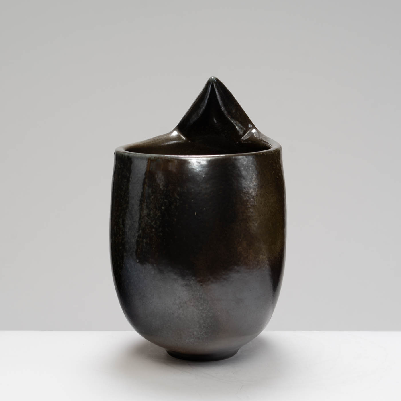 RK53Y197 Hugging Bowl