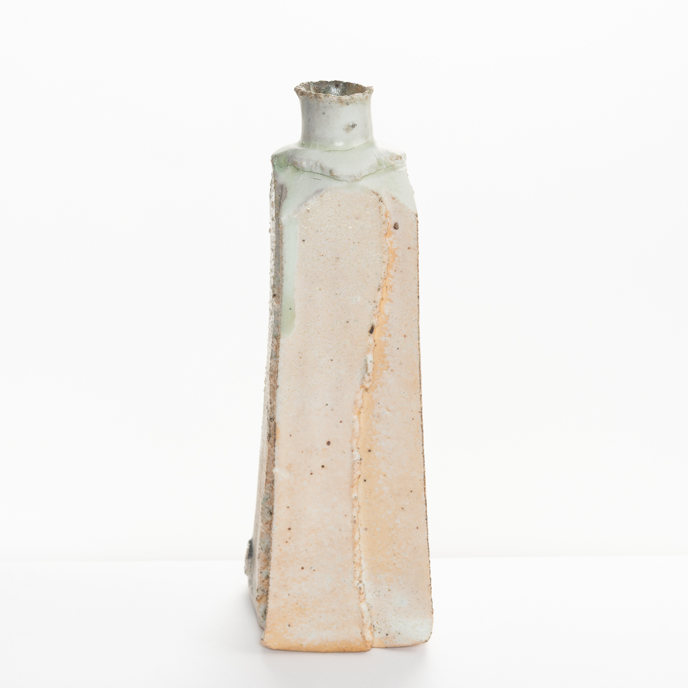 Cut vase SP372Y298