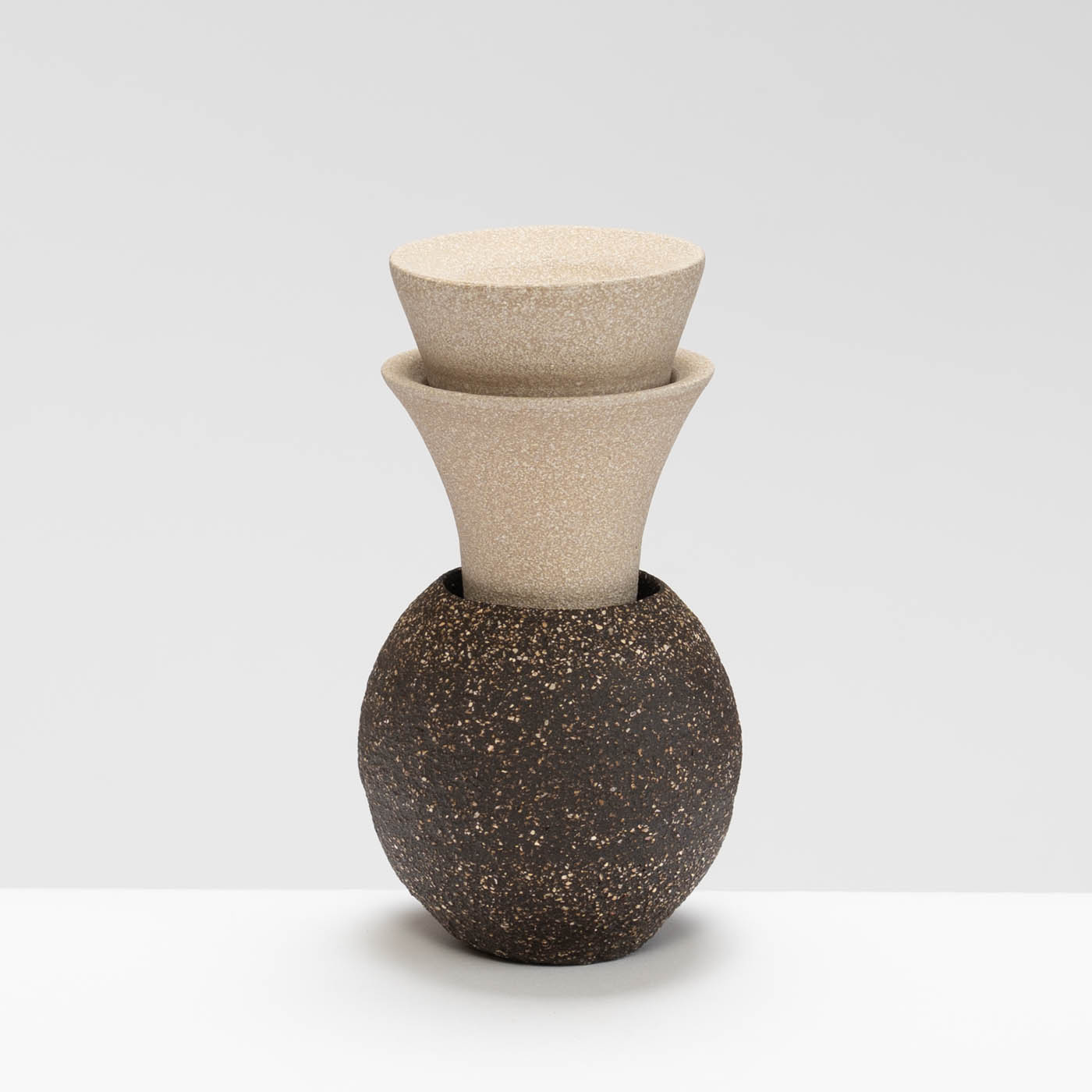 MC323Y132 Curio Vessel