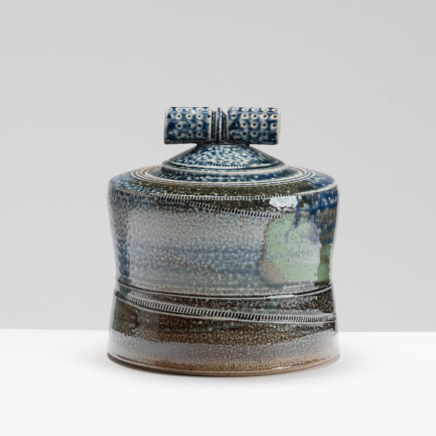 JH57Y340 Lidded Knot Jar