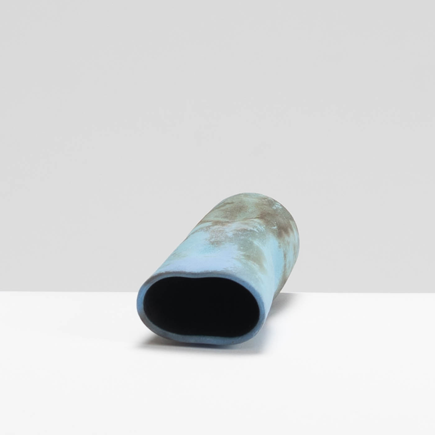 TW92Y1415 Dimple Bud Vase