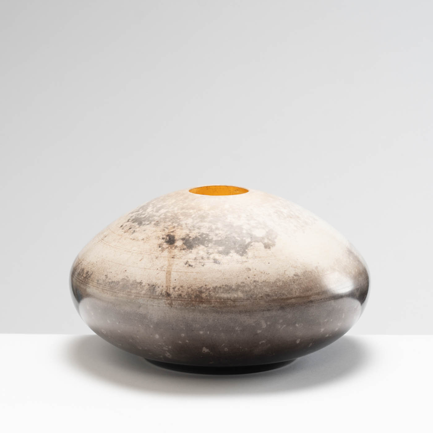 DA77Y195 Rounded Vessel