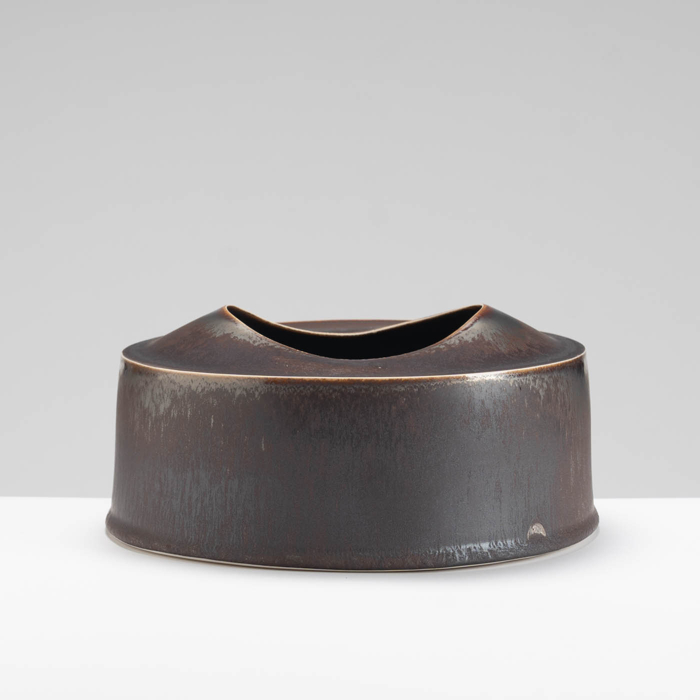 TG356Y229 Small Wide Dark