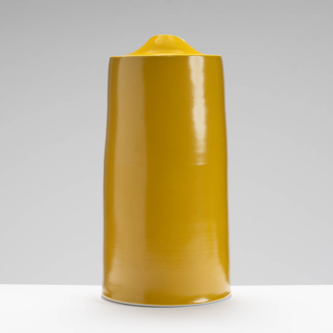 TG356Y226 Medium Tall Cadmium