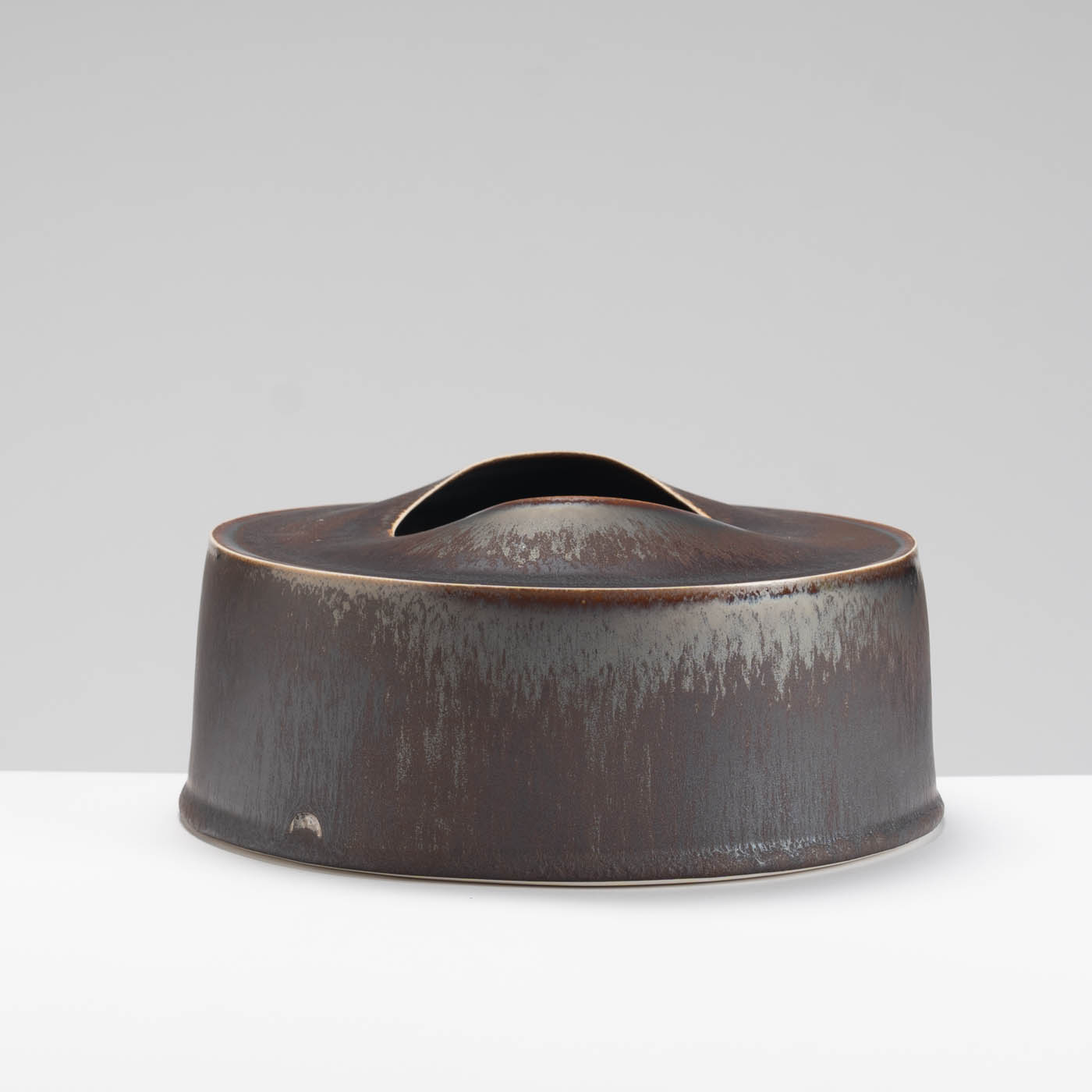 TG356Y229 Small Wide Dark