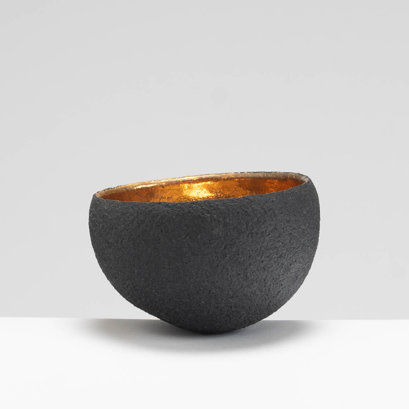 SF209Y962 Black/Gold Bowl