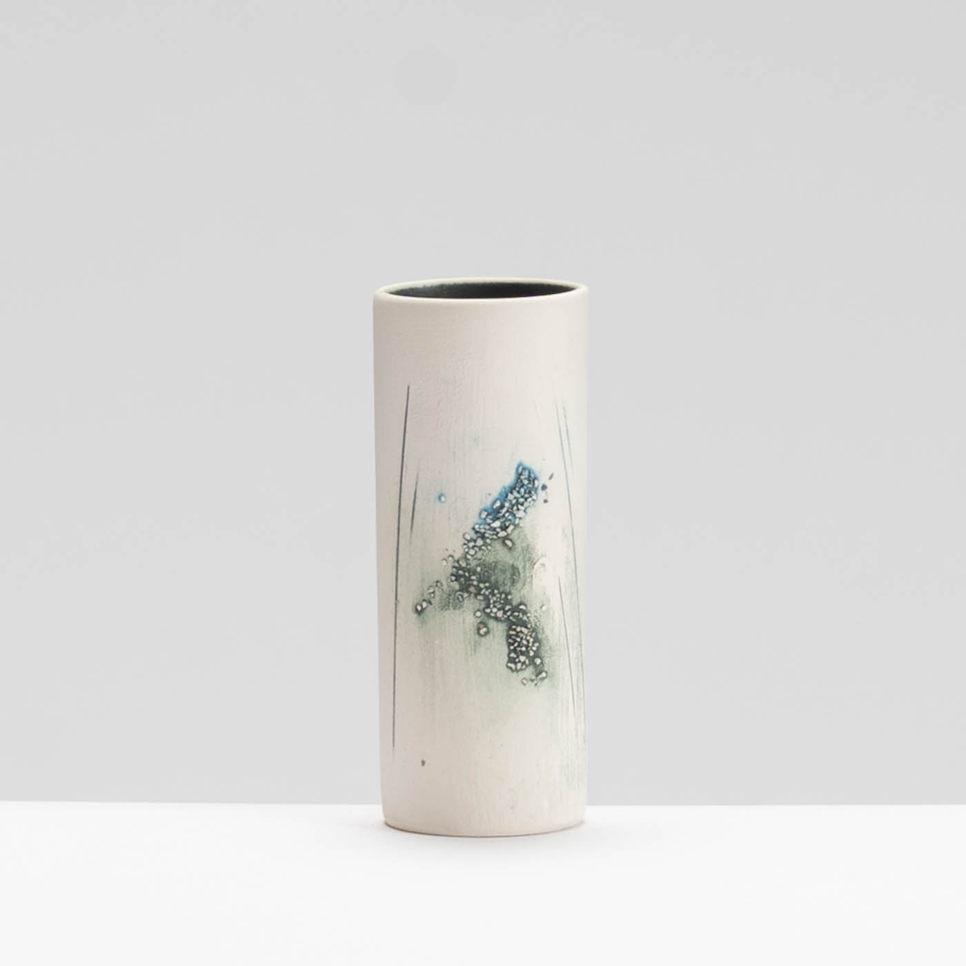 TW92Y1410 Journey Bud Vase