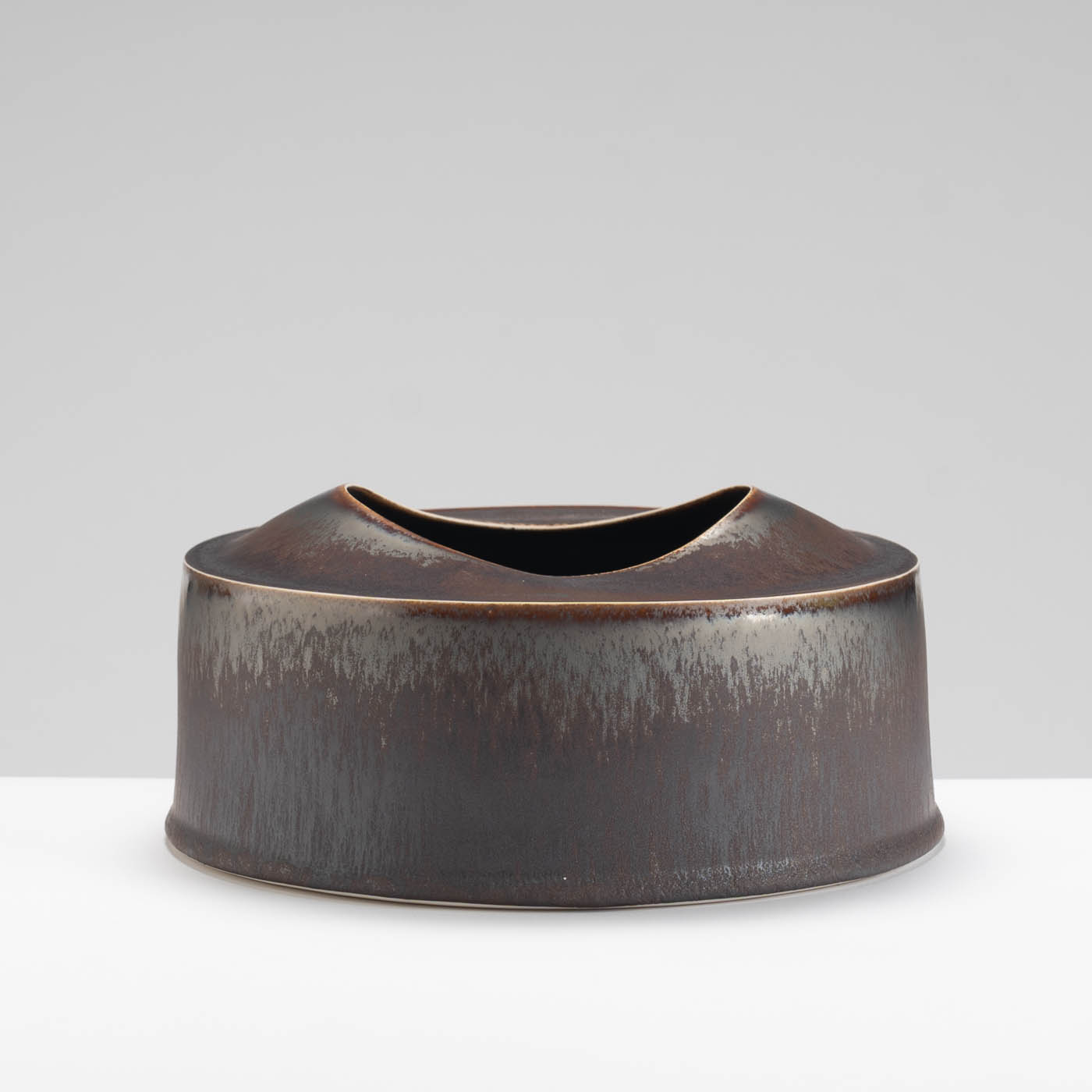 TG356Y229 Small Wide Dark