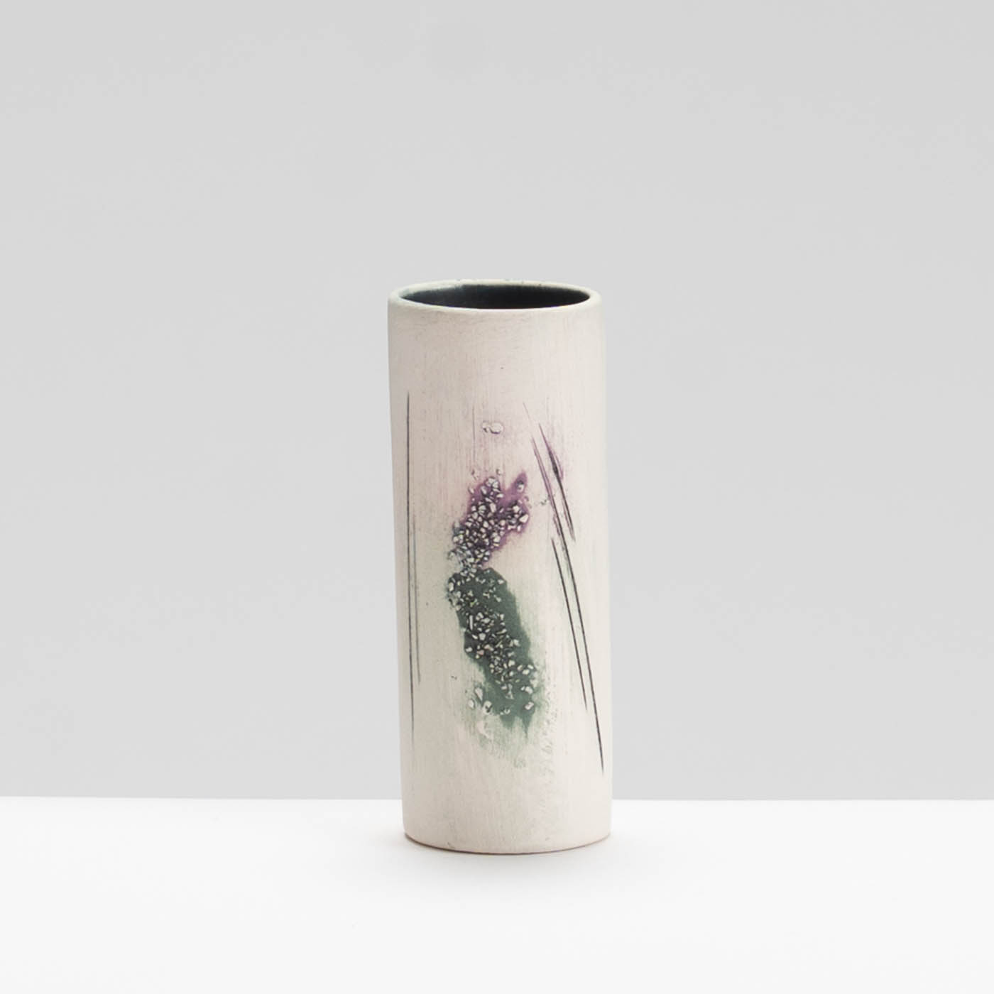 TW92Y1409 Journey Bud Vase