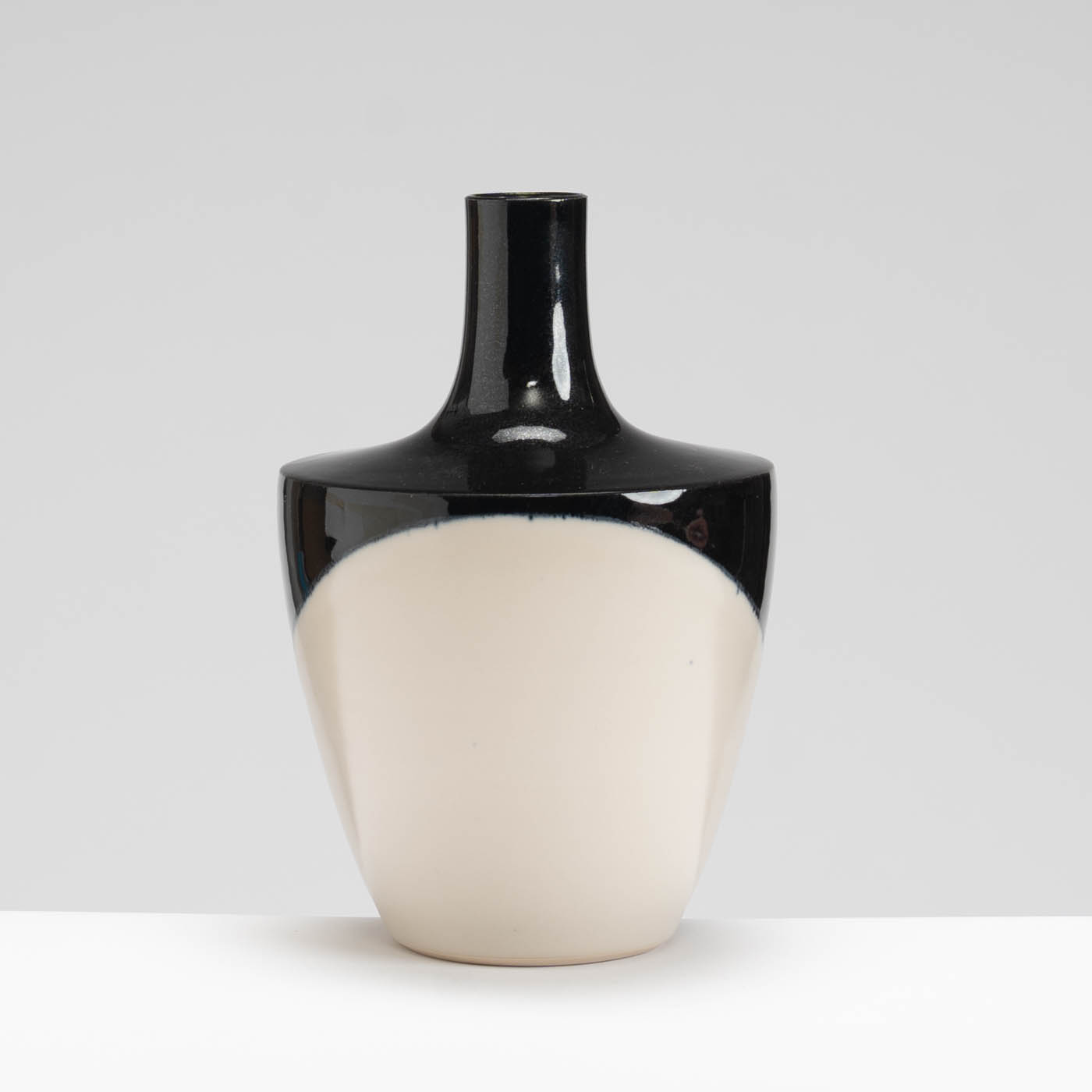 SS349Y380 Long-Neck Vase Small