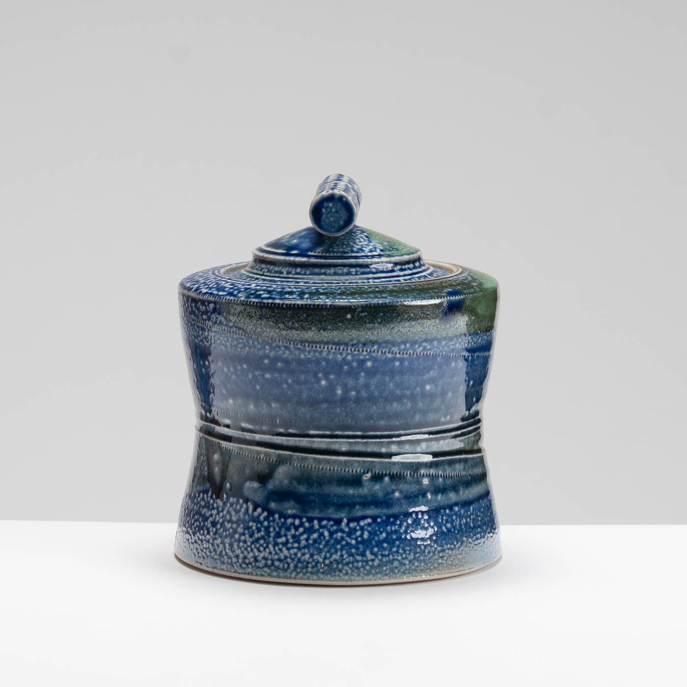 JH57Y339 Lidded Knot Jar
