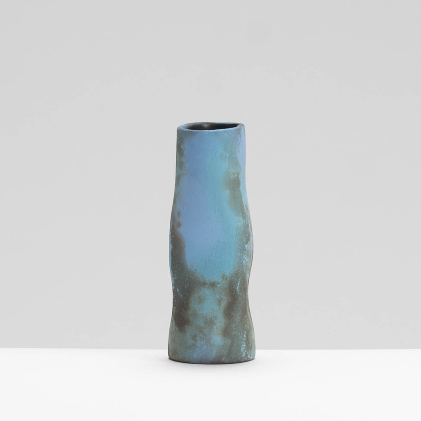 TW92Y1415 Dimple Bud Vase