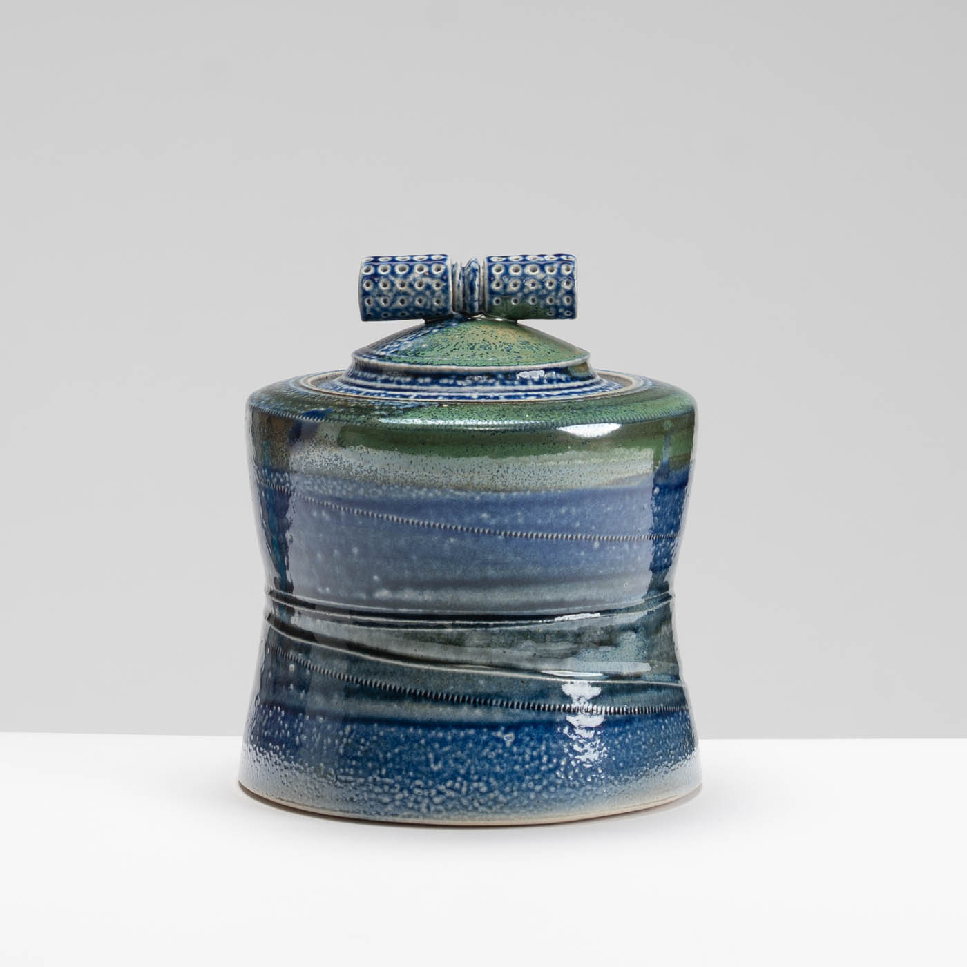 JH57Y339 Lidded Knot Jar