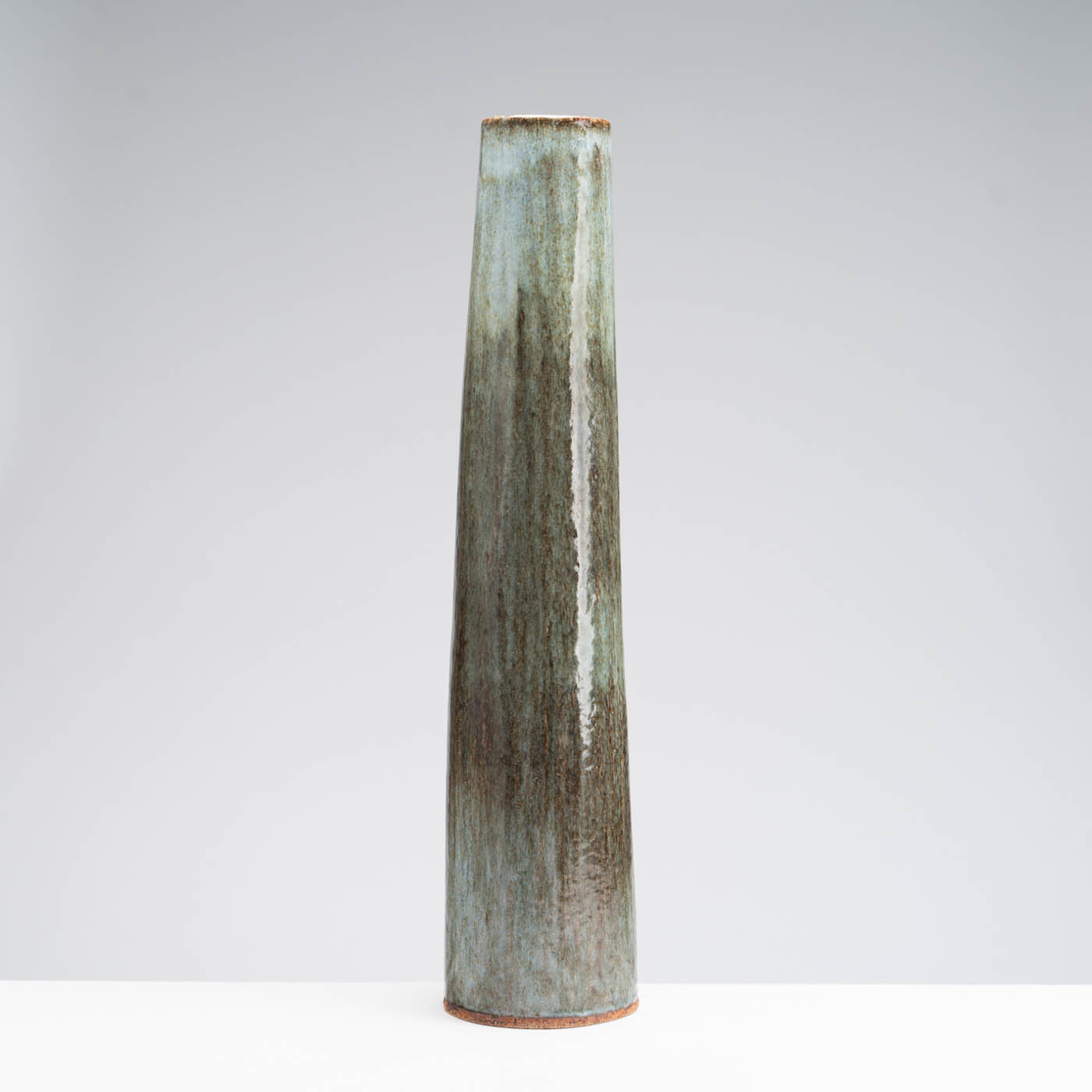 SF209Y968 Tall Vessel