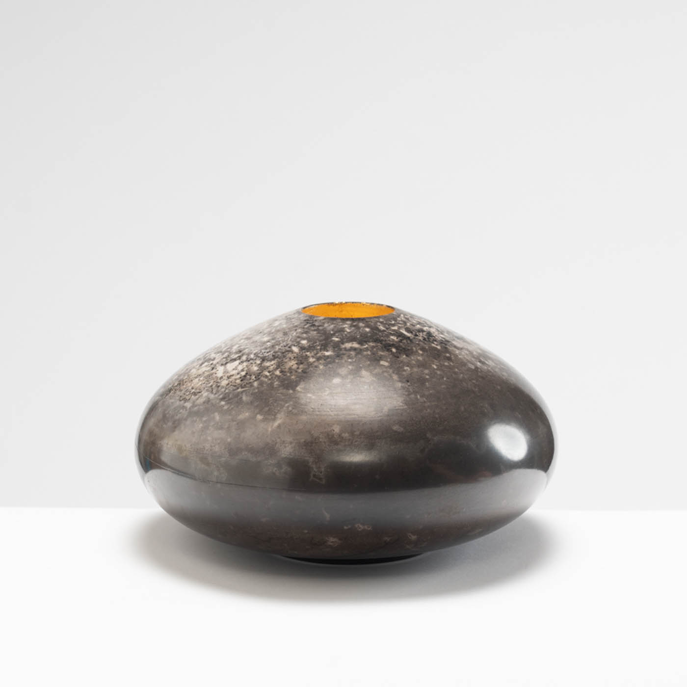 DA77Y194 Rounded Vessel