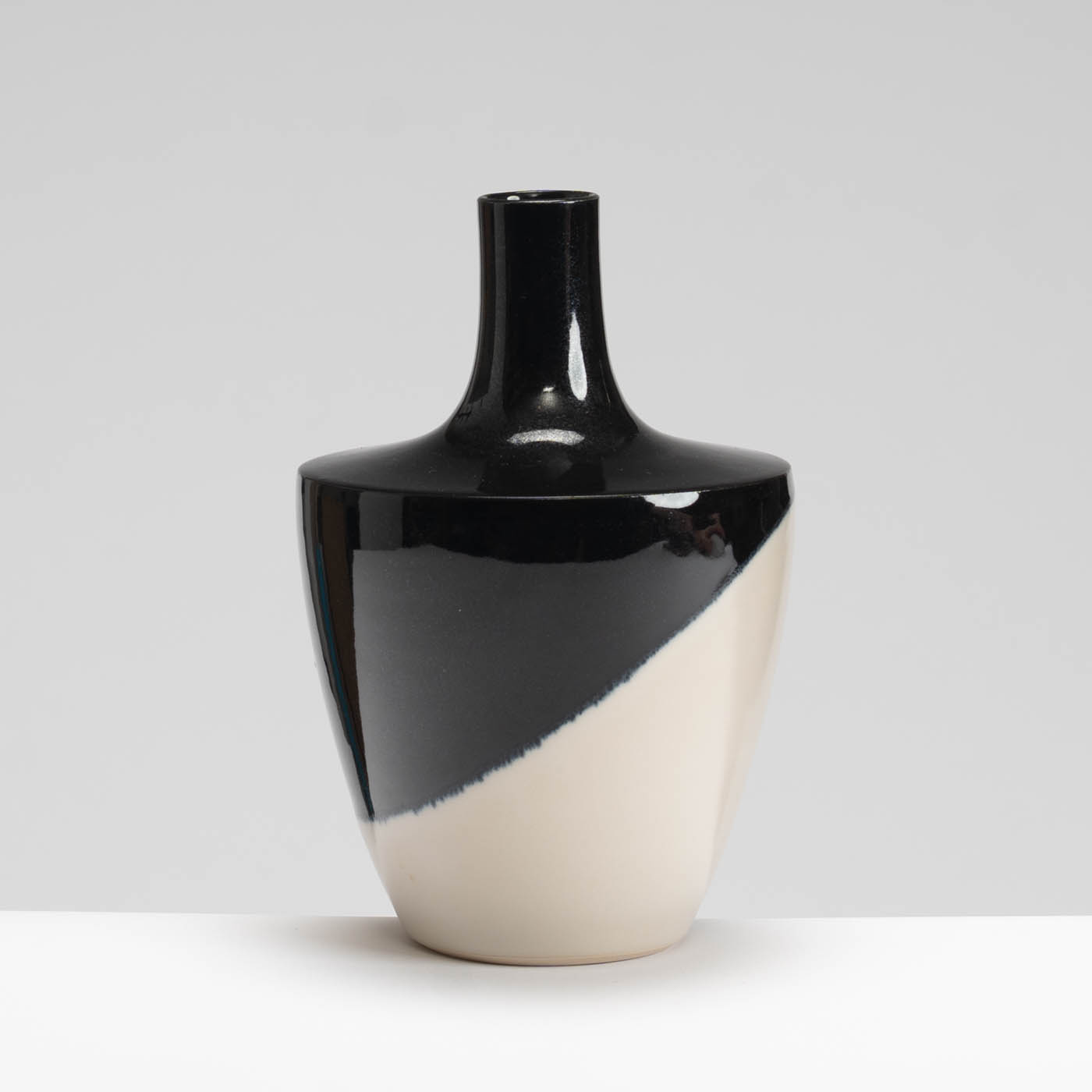 SS349Y380 Long-Neck Vase Small