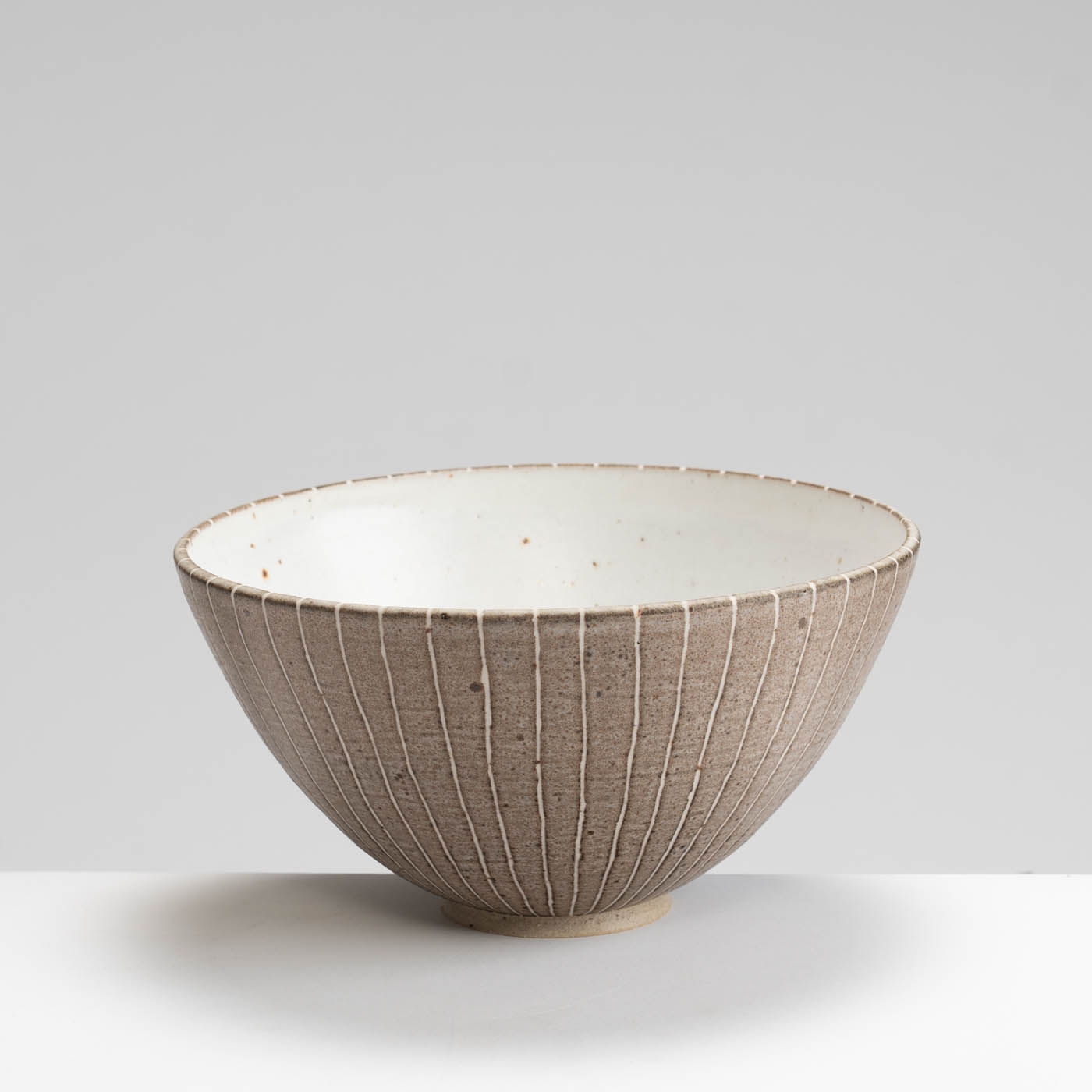 AP575Y70 Brown Stripy Medium Bowl