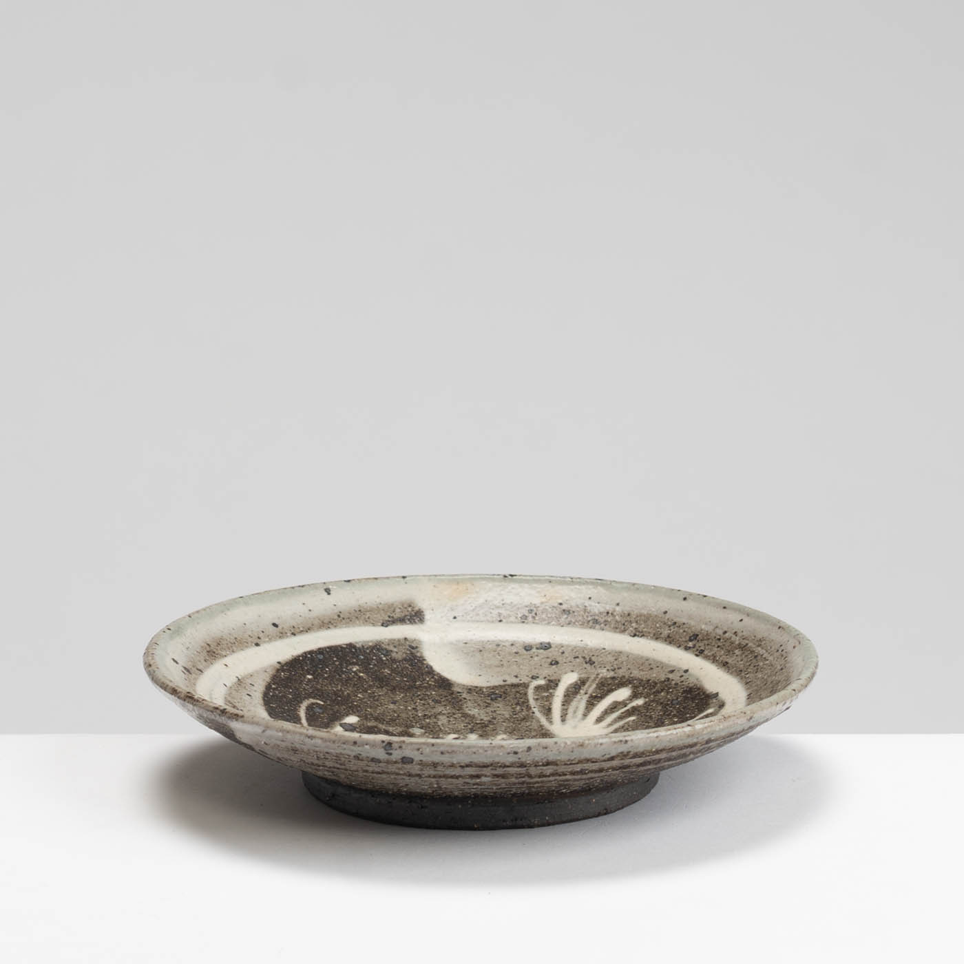 MW276Y944 Round Dish Medium