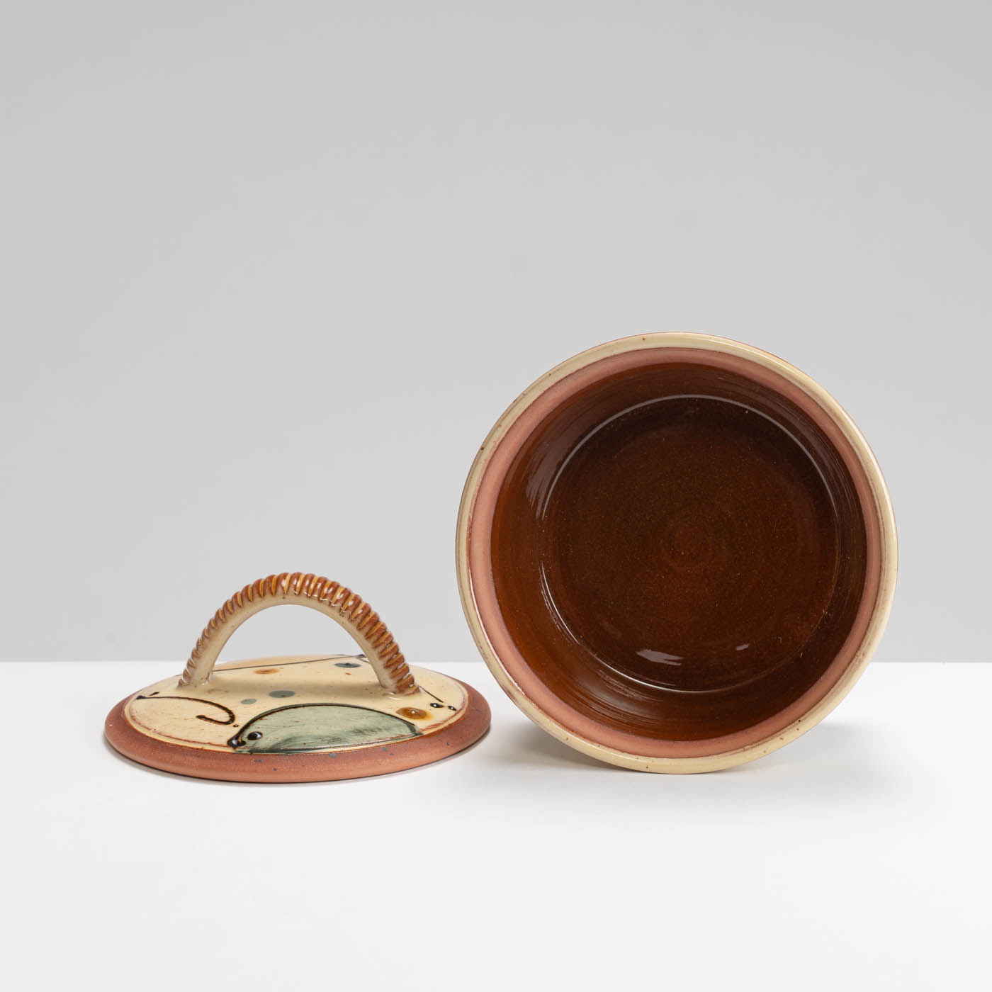 JH235Y618 Butter Dish Circles