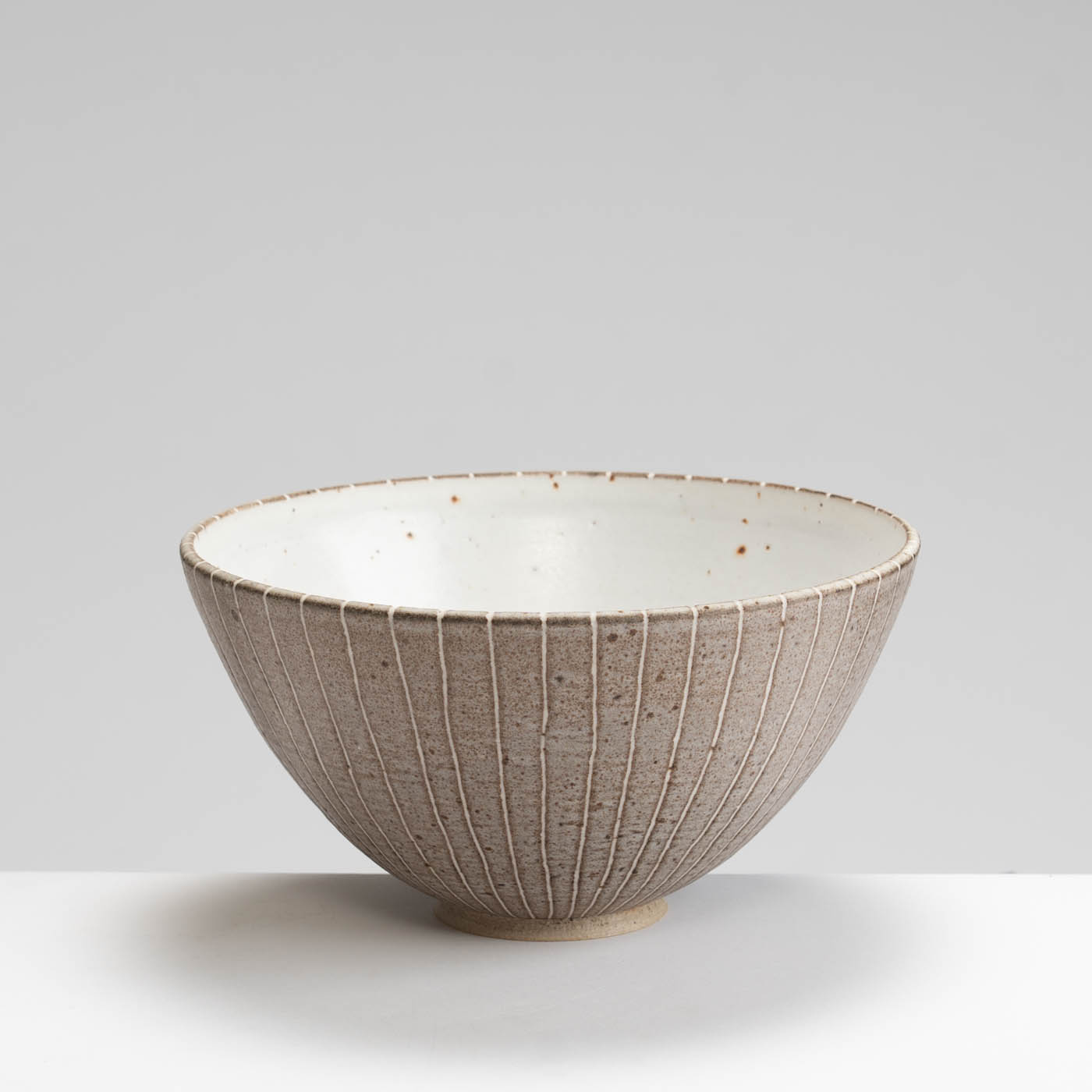 AP575Y70 Brown Stripy Medium Bowl