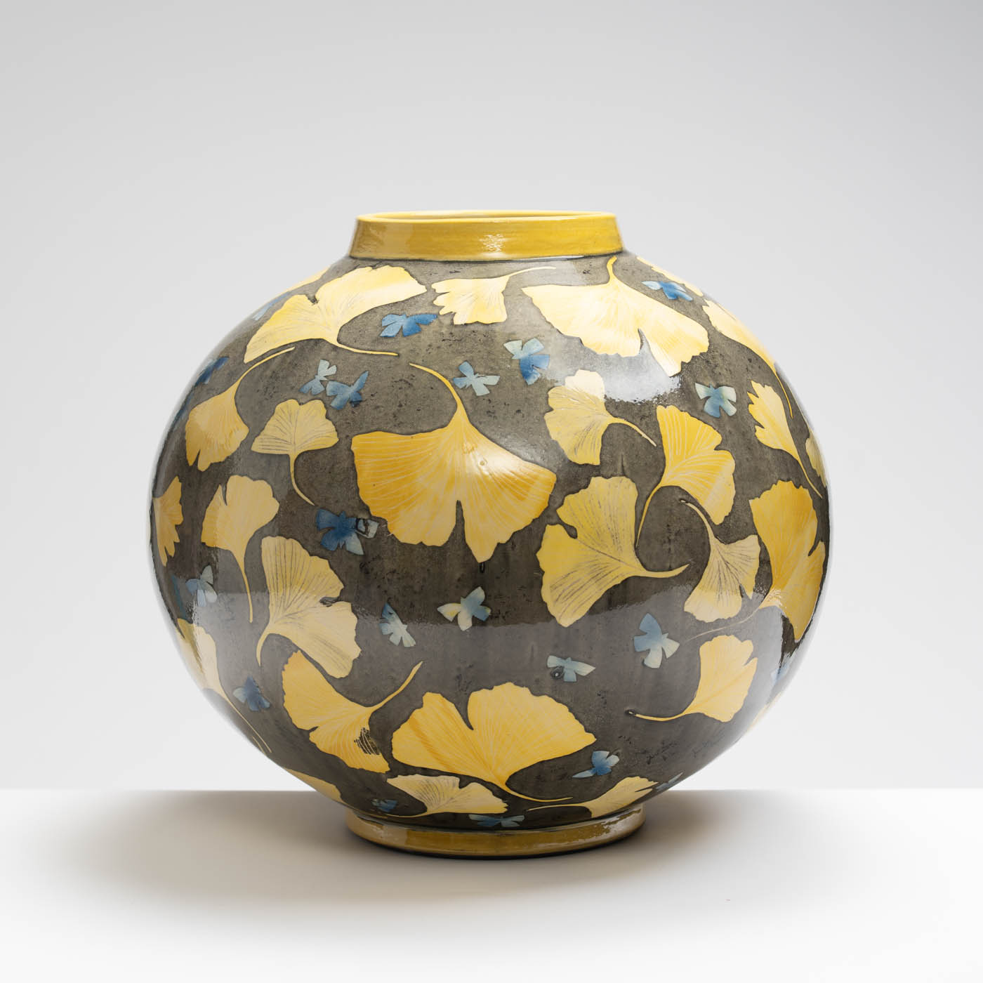SM242Y1049 Large Vessel - Yellow gingko, blue butterflies