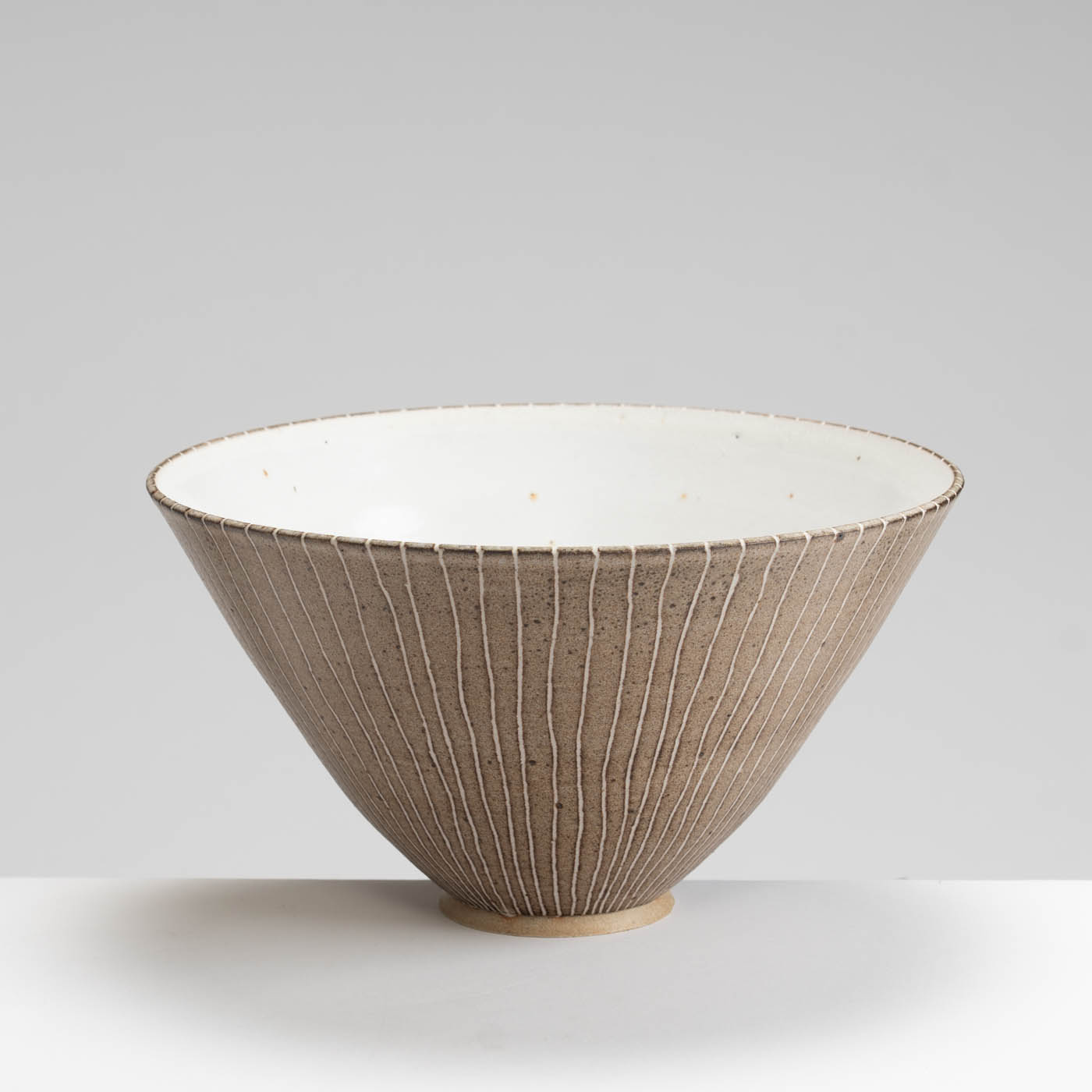 AP575Y69 Brown Stripy Large Bowl