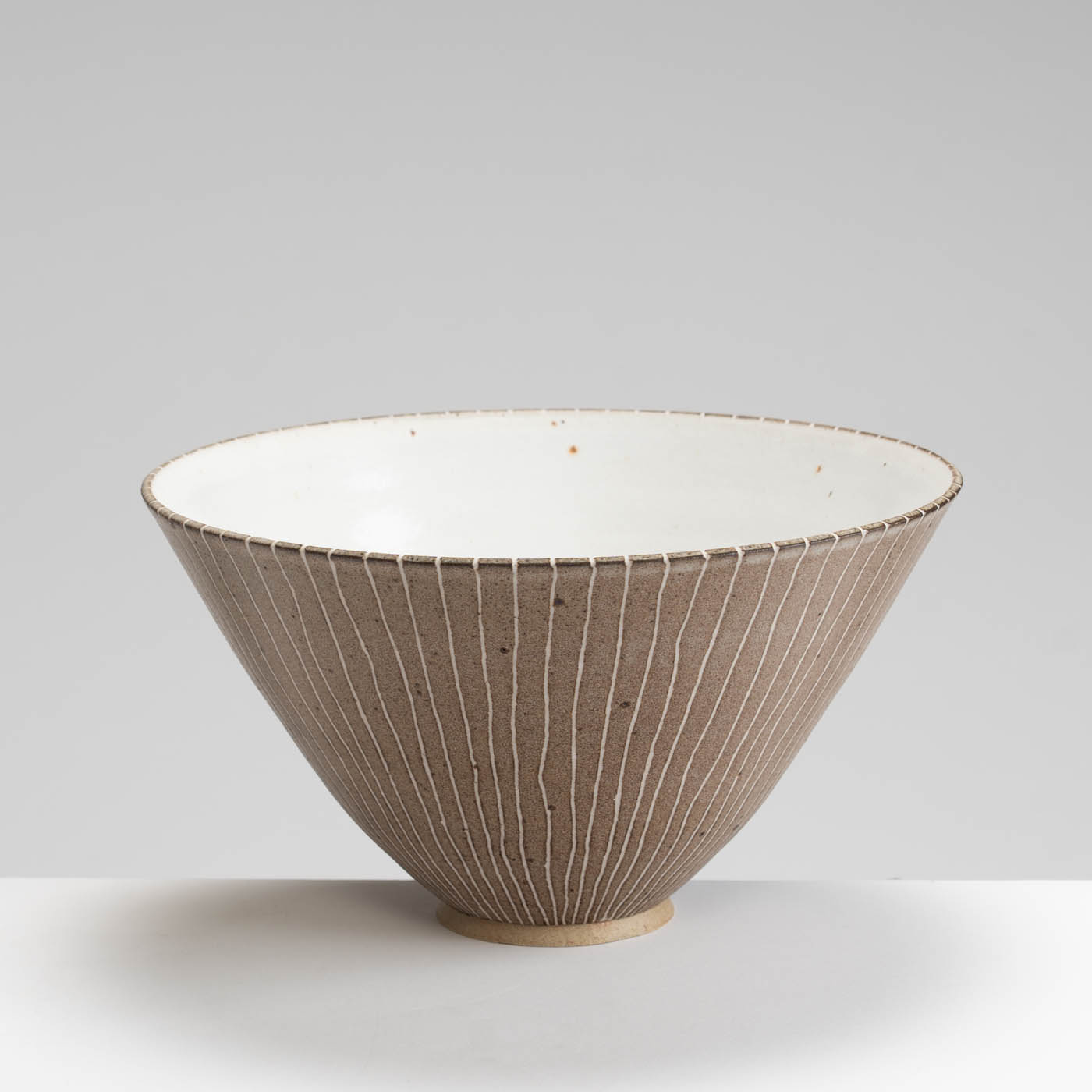 AP575Y69 Brown Stripy Large Bowl