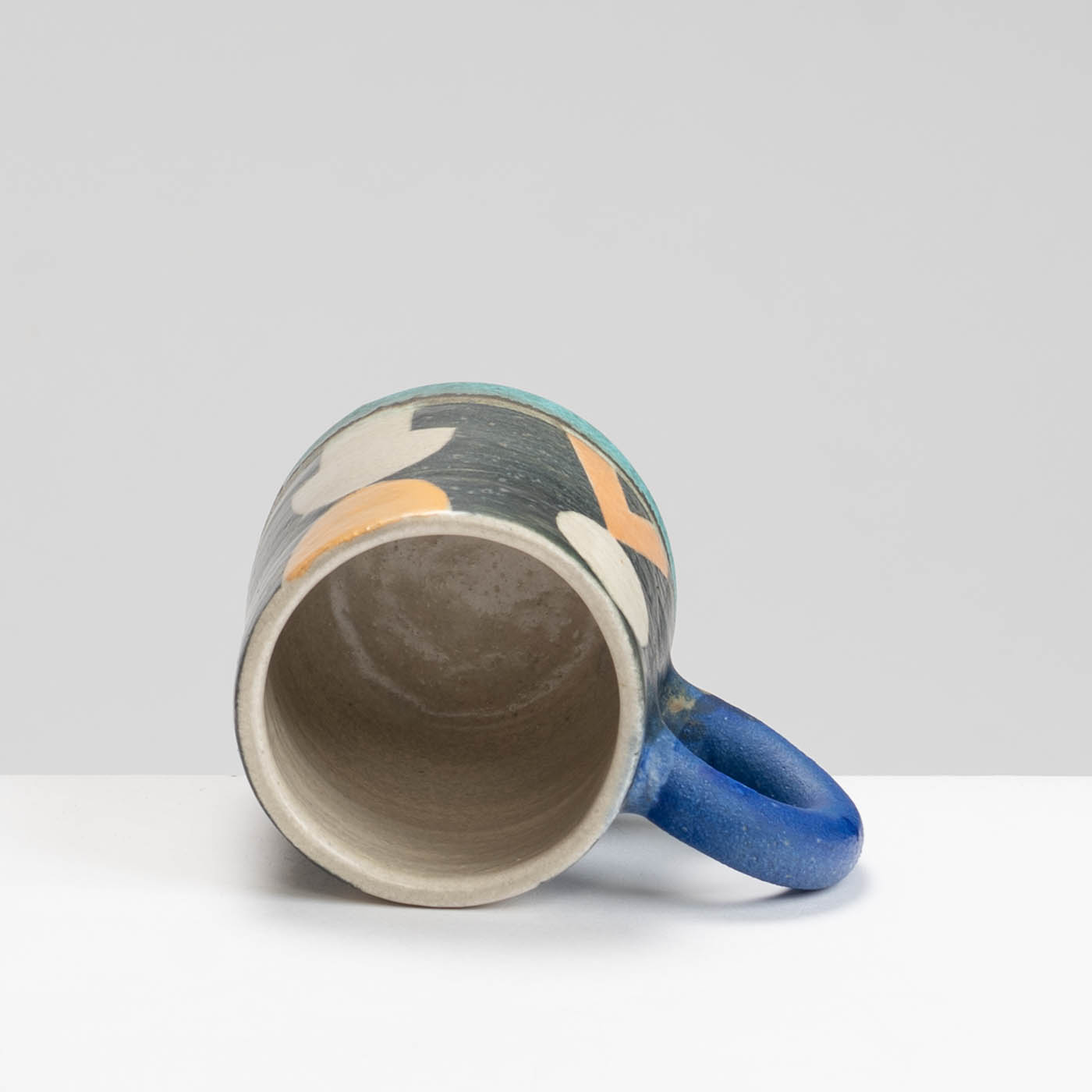 JFK394Y447 Abstract Cup