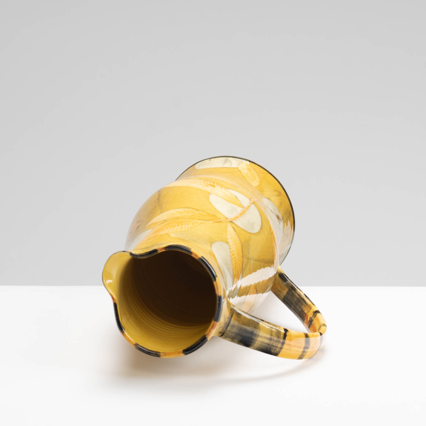 SM242Y1014 Tall Curved Jug - Golden leaves, grey circles