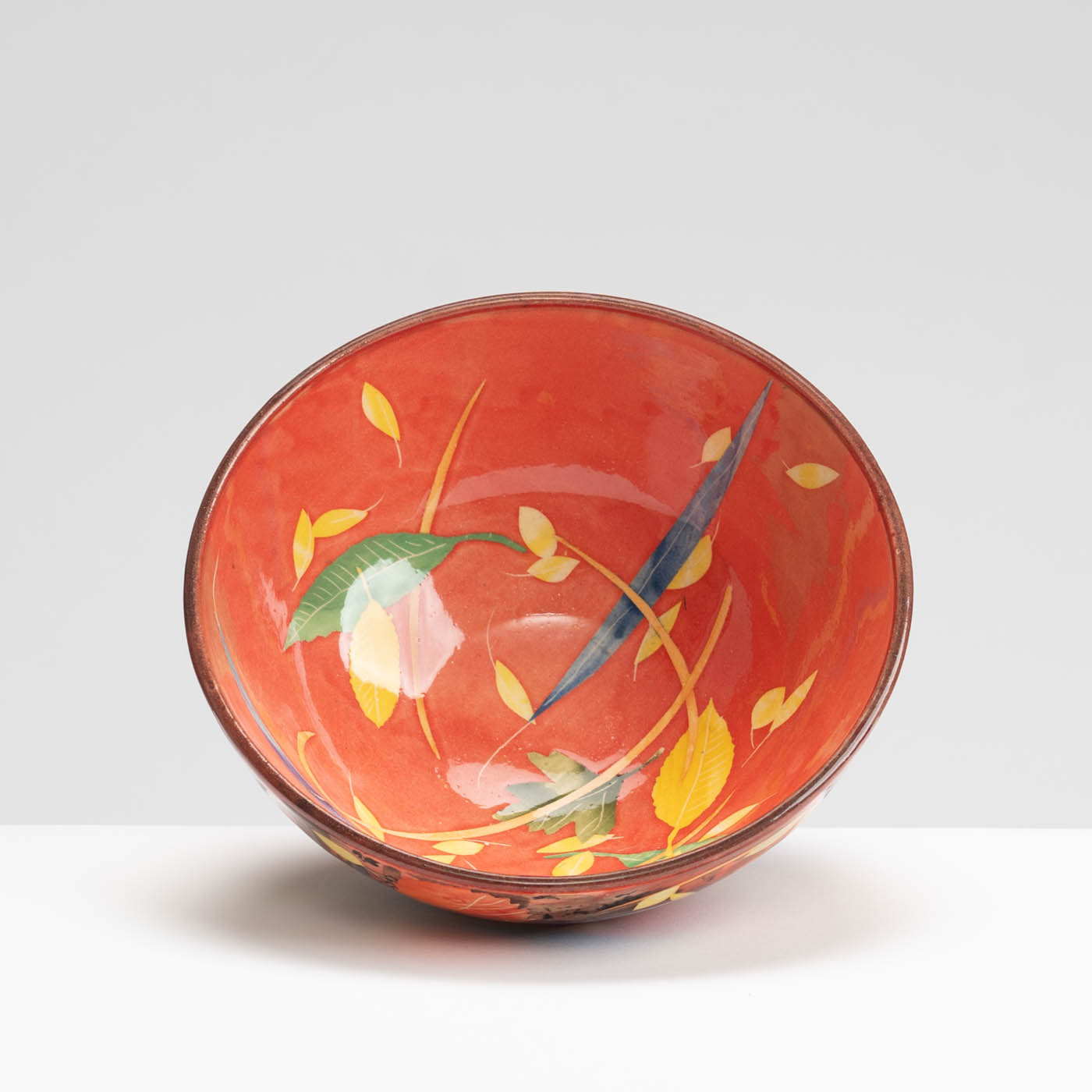 SM242Y1040 Medium Bowl - Red interior with leaves