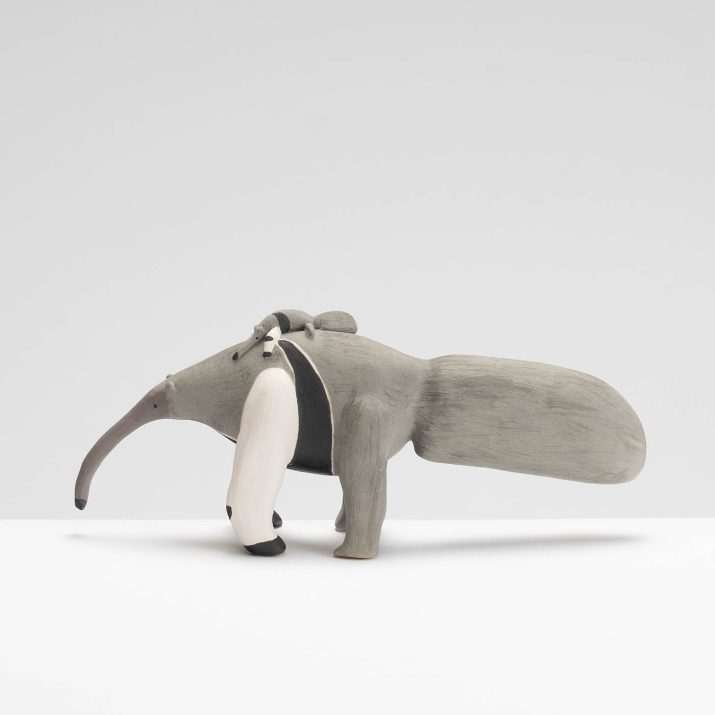 MT509Y90 Great Anteater with Baby