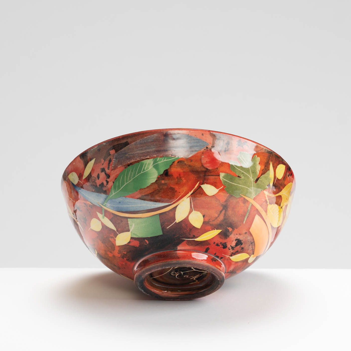 SM242Y1040 Medium Bowl - Red interior with leaves