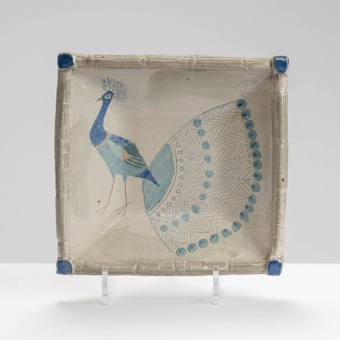 JFK394Y445 Square Peacock Dish