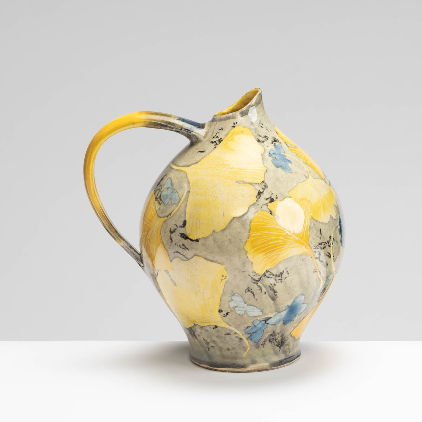 SM242Y1024 Oil Jug - Yellow gingko leaves, blue butterflies