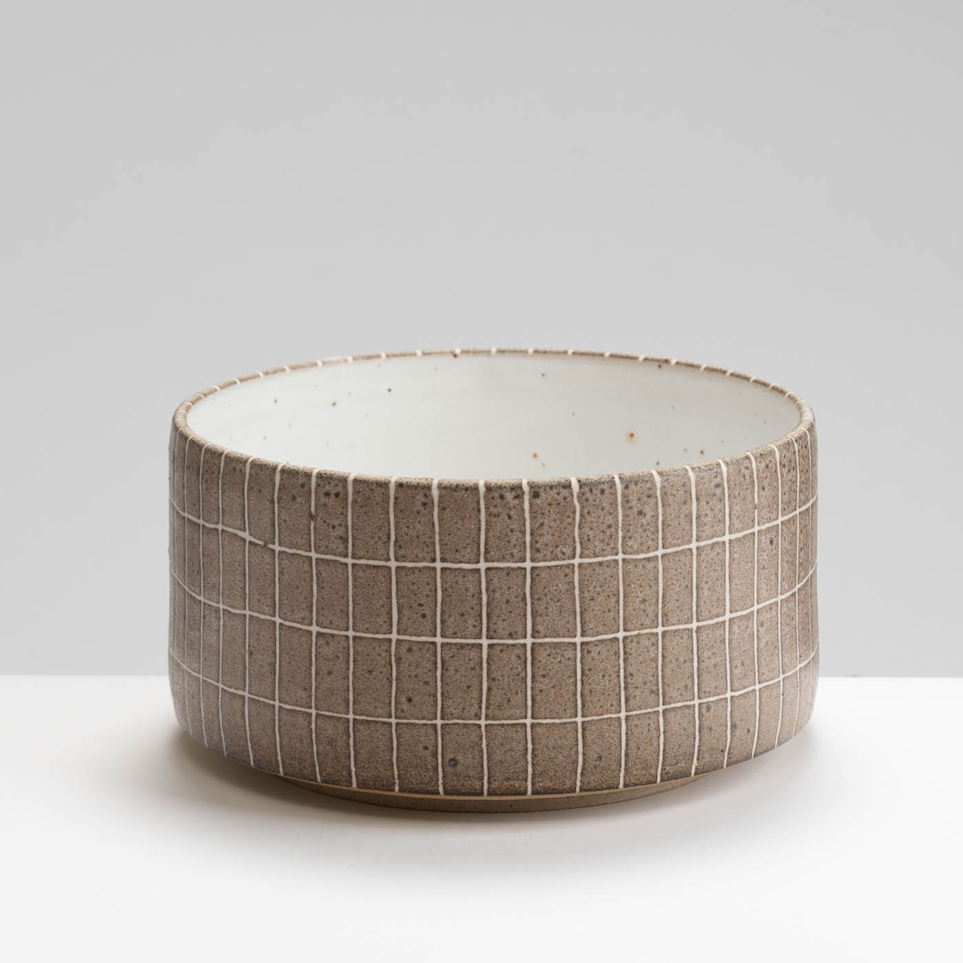 AP575Y65 Brown Stripy Large Straight Sided Bowl