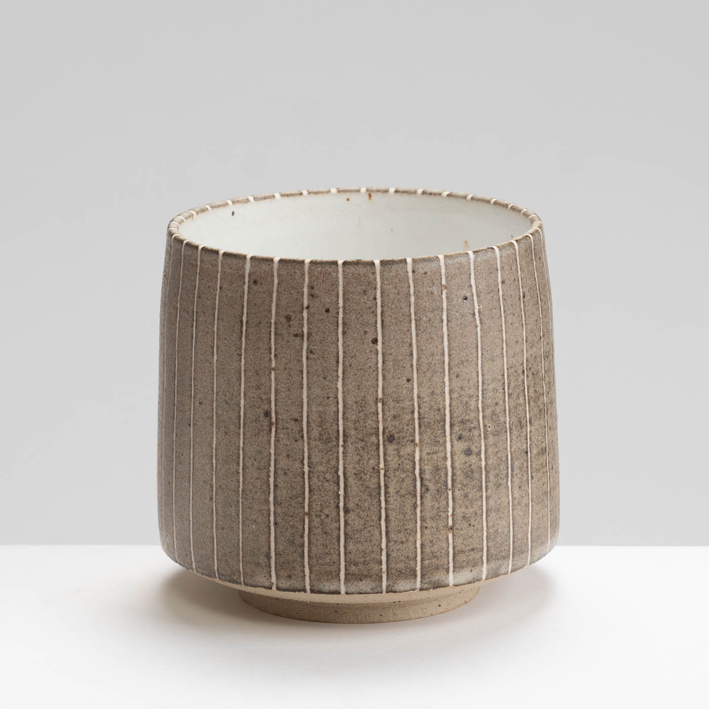 AP575Y68 Brown Stripy Tall Straight Sided Bowl