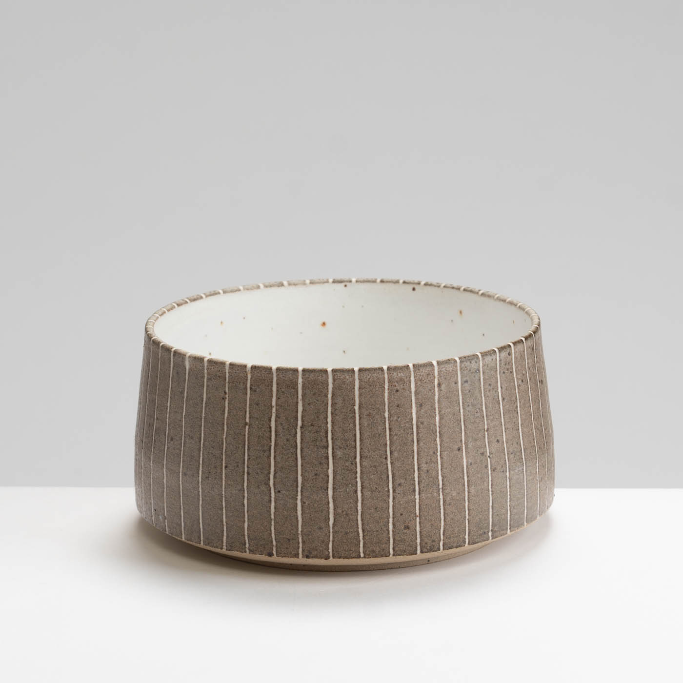 AP575Y66 Brown Stripy Medium Straight Sided Bowl