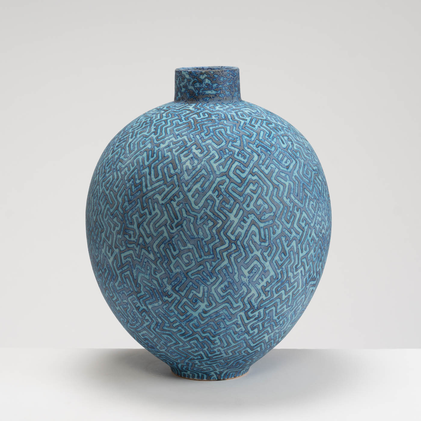 PB161X712 Large Dark Blue Vessel