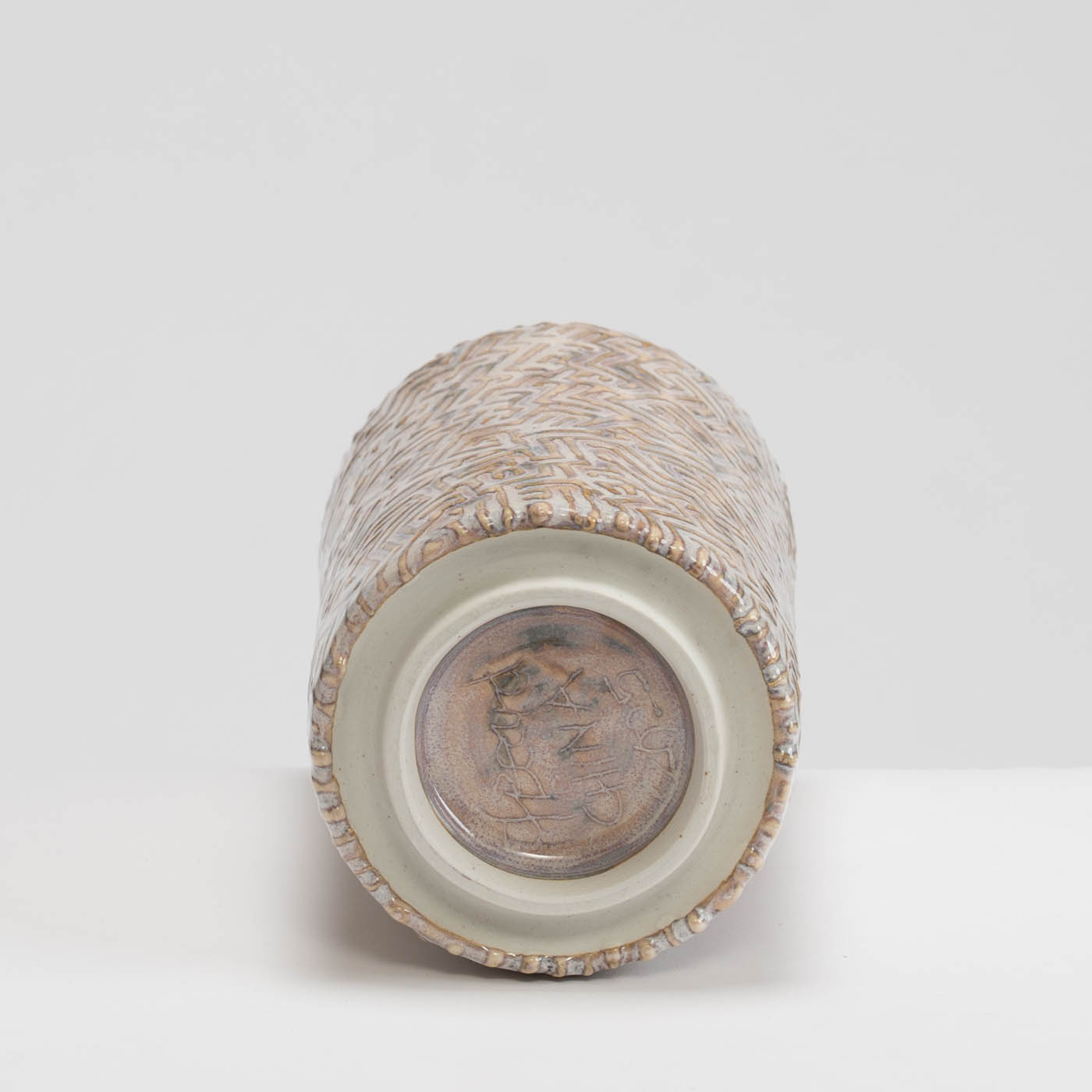 PB161X732 Stoneware Vessel