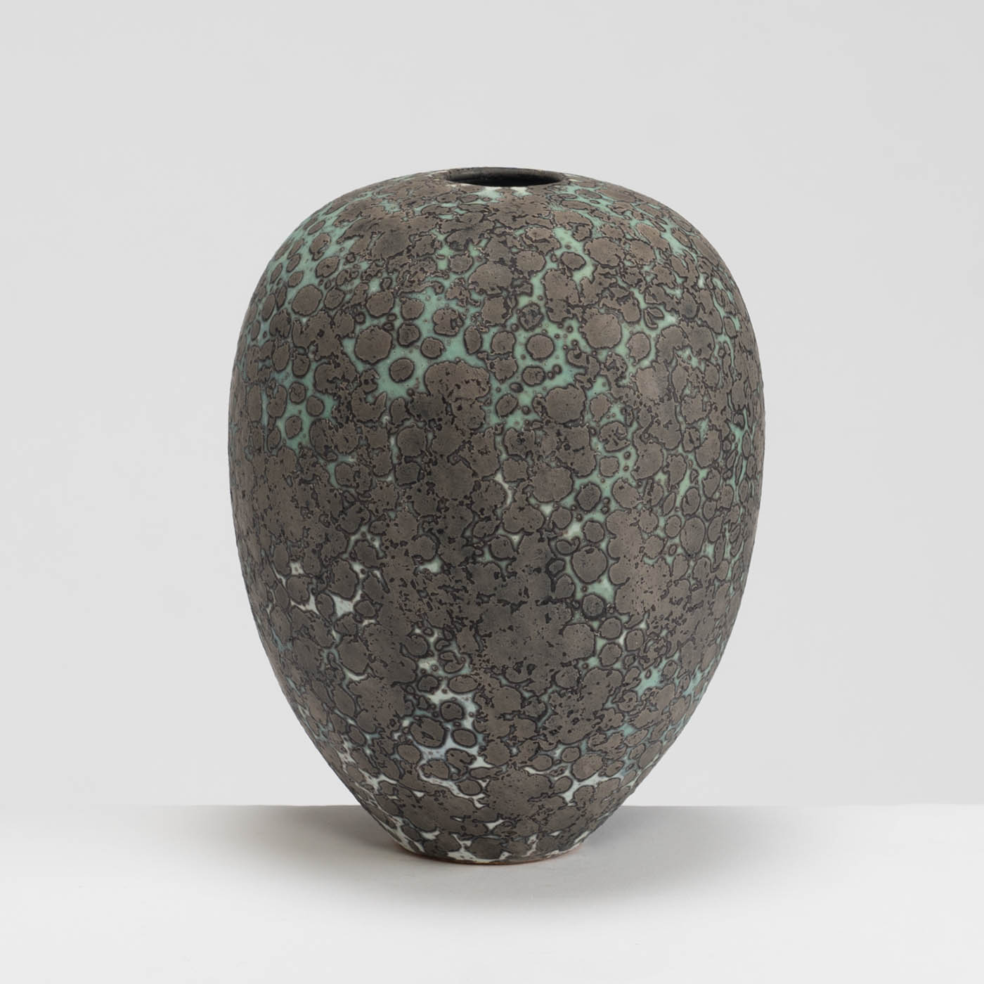 PB161X691 Dark Brown Vessel