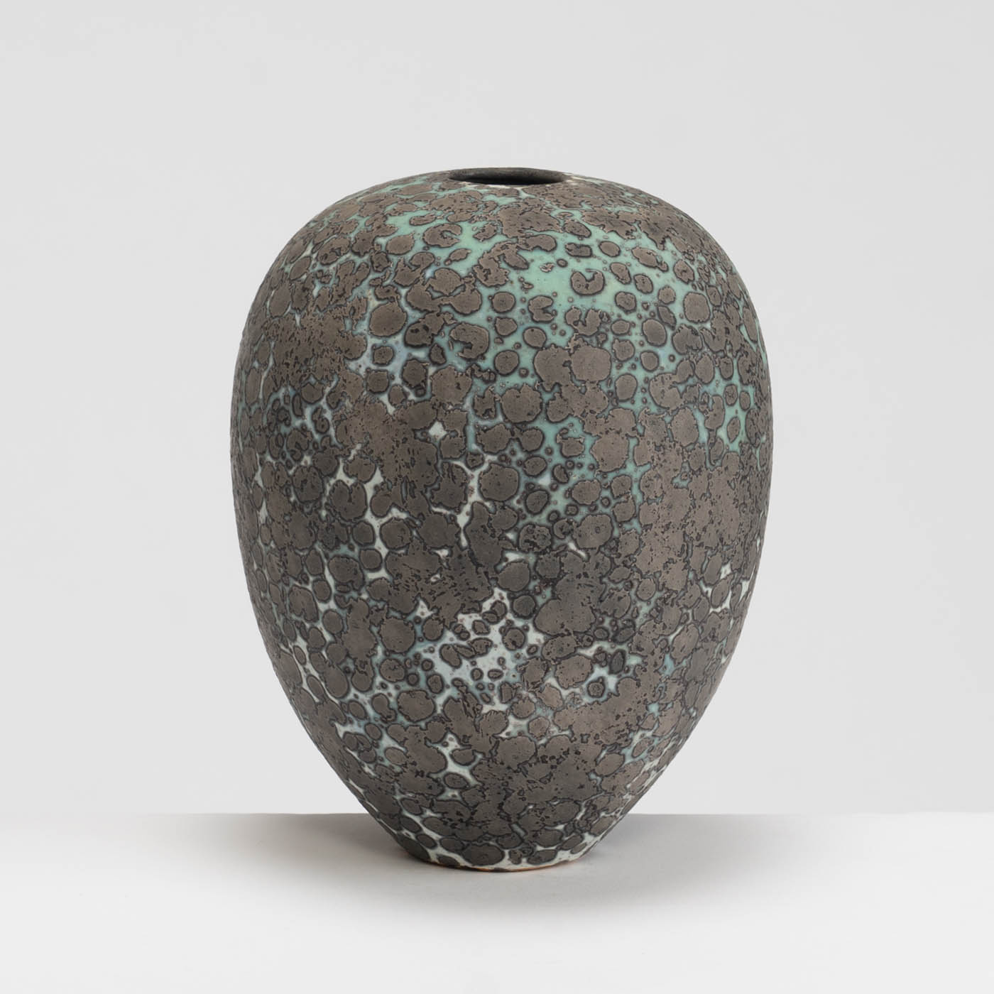 PB161X691 Dark Brown Vessel