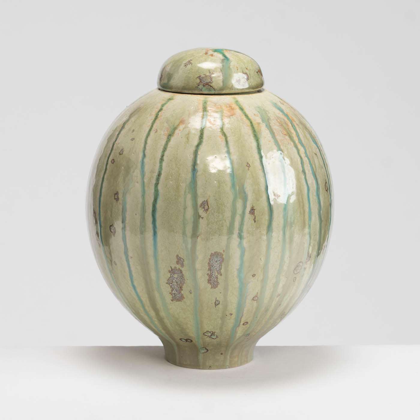 PB161X730 Pale Green Lidded Jar