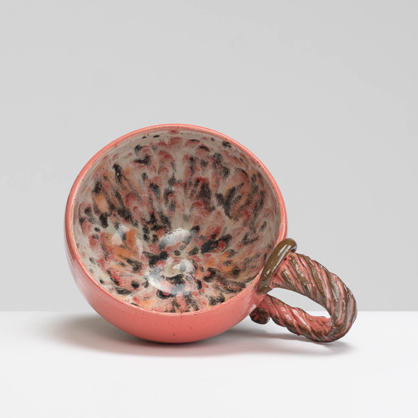 LMS469Y97 Coral Pink with Watermelon Interior Mug